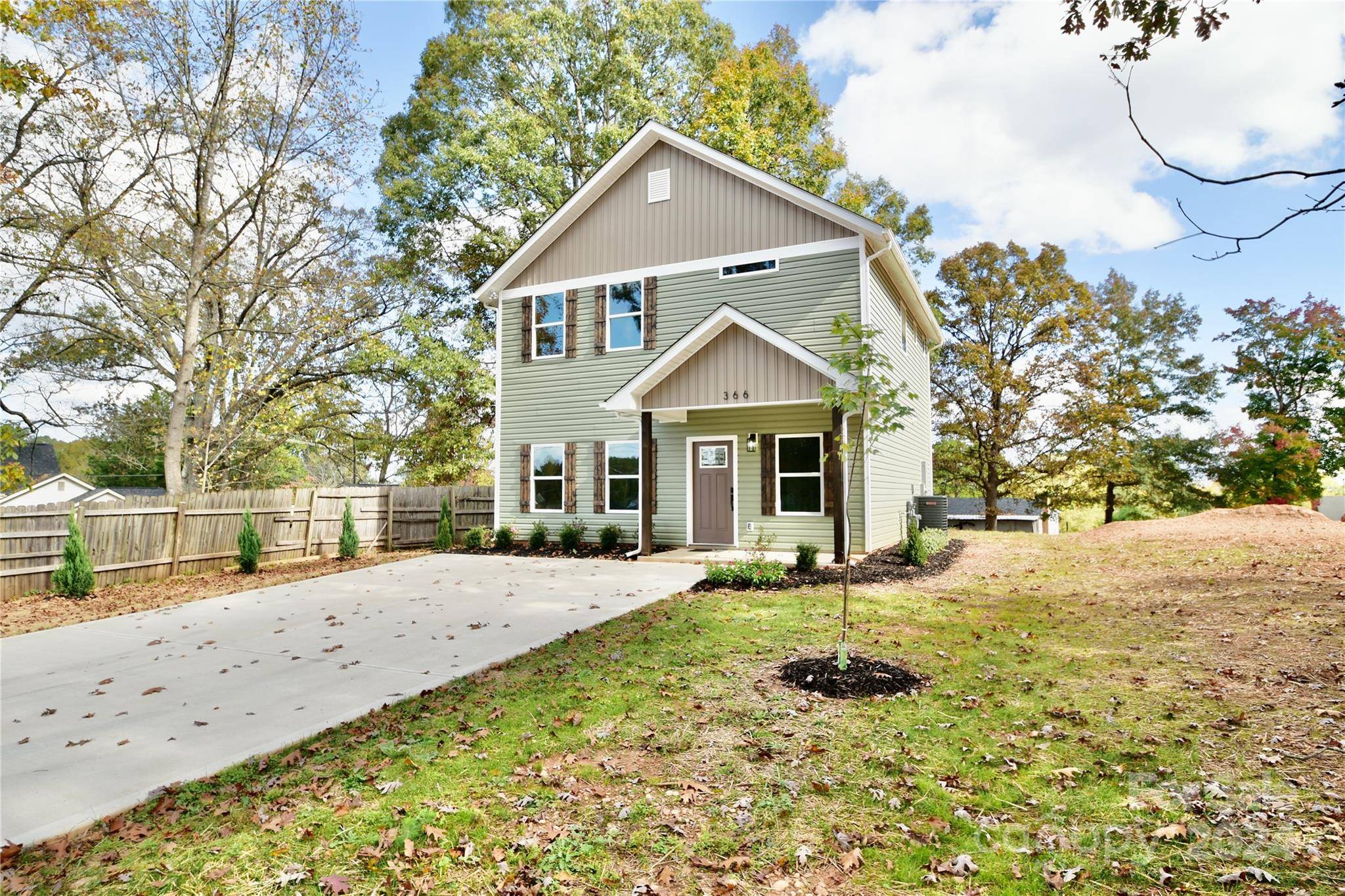 Mount Holly, NC 28120,366 Holly DR