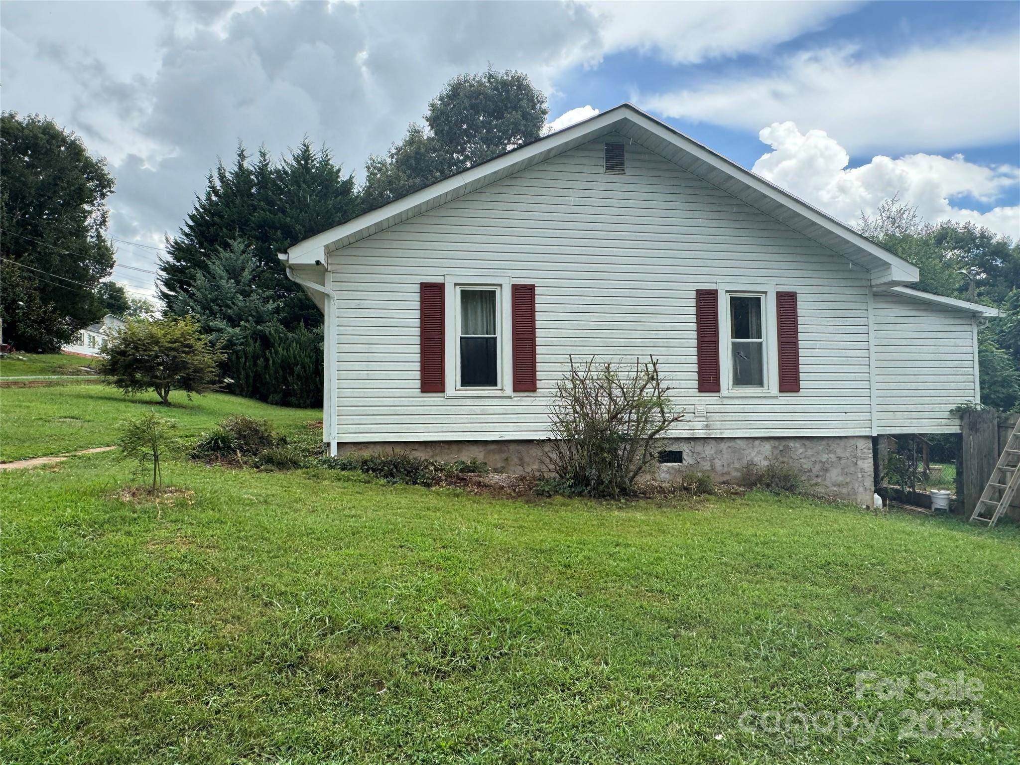 Rutherfordton, NC 28139,187 Westview ST