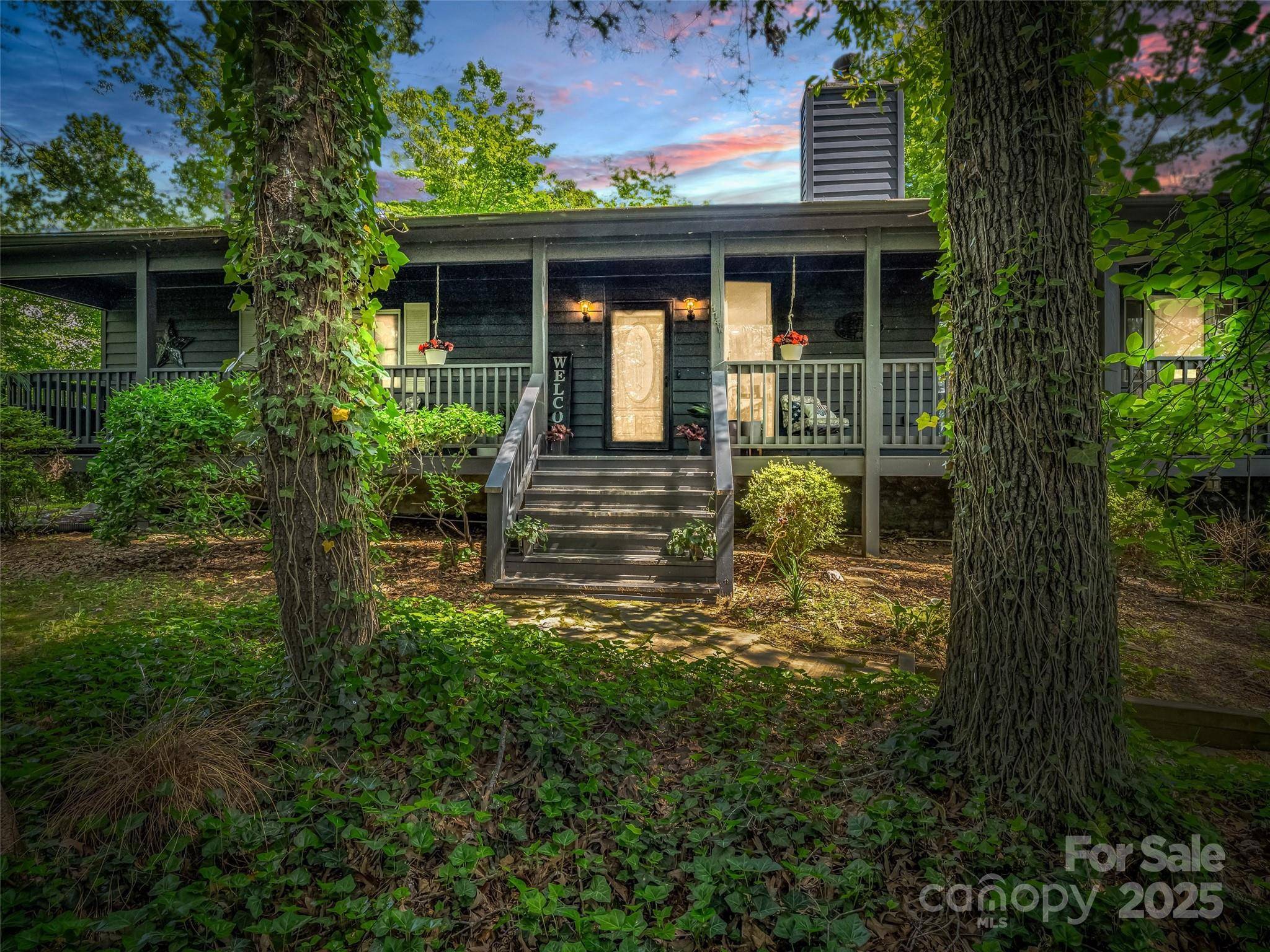 Mills River, NC 28759,174 W Chippendale DR