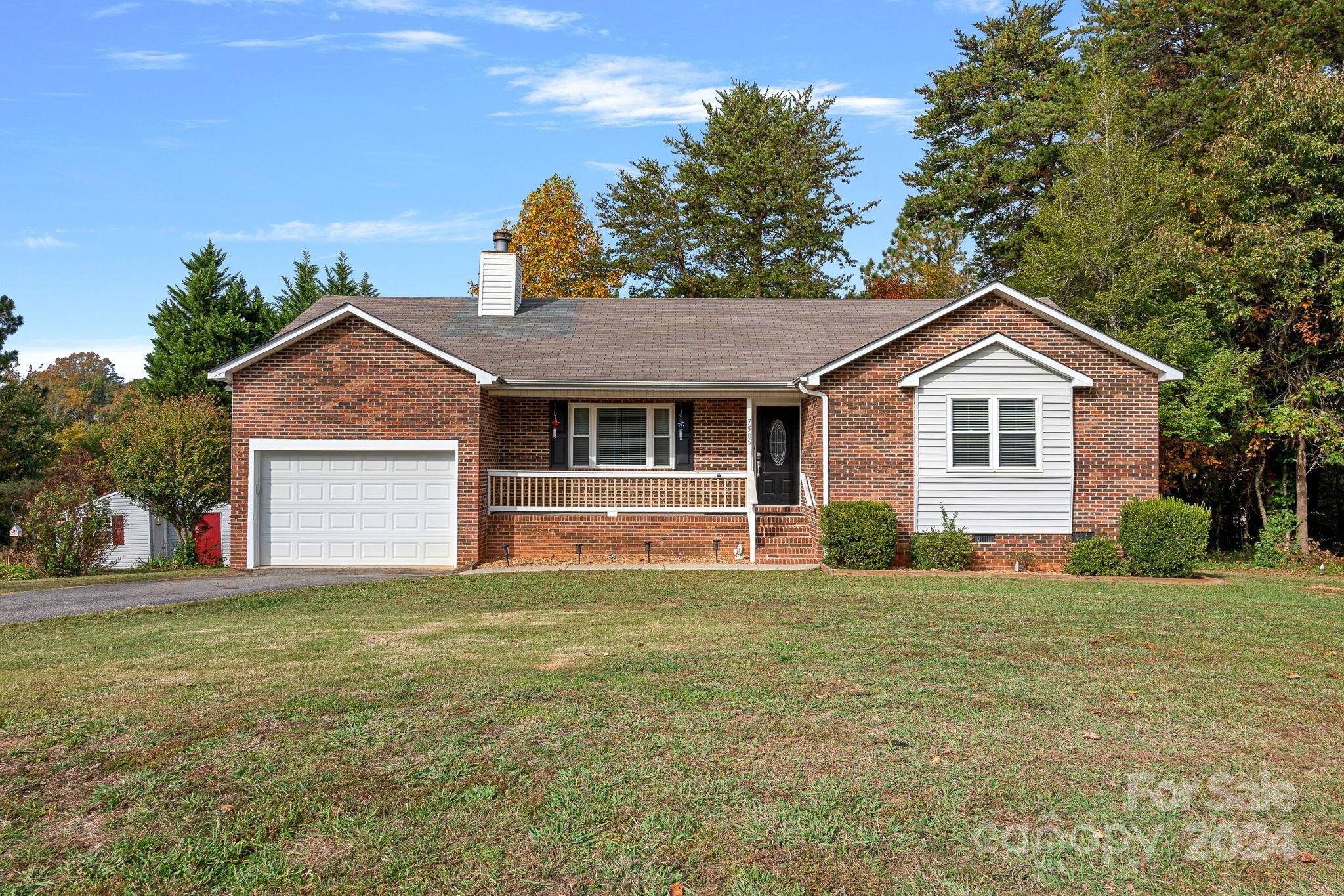 Denver, NC 28037,7505 Sarah DR