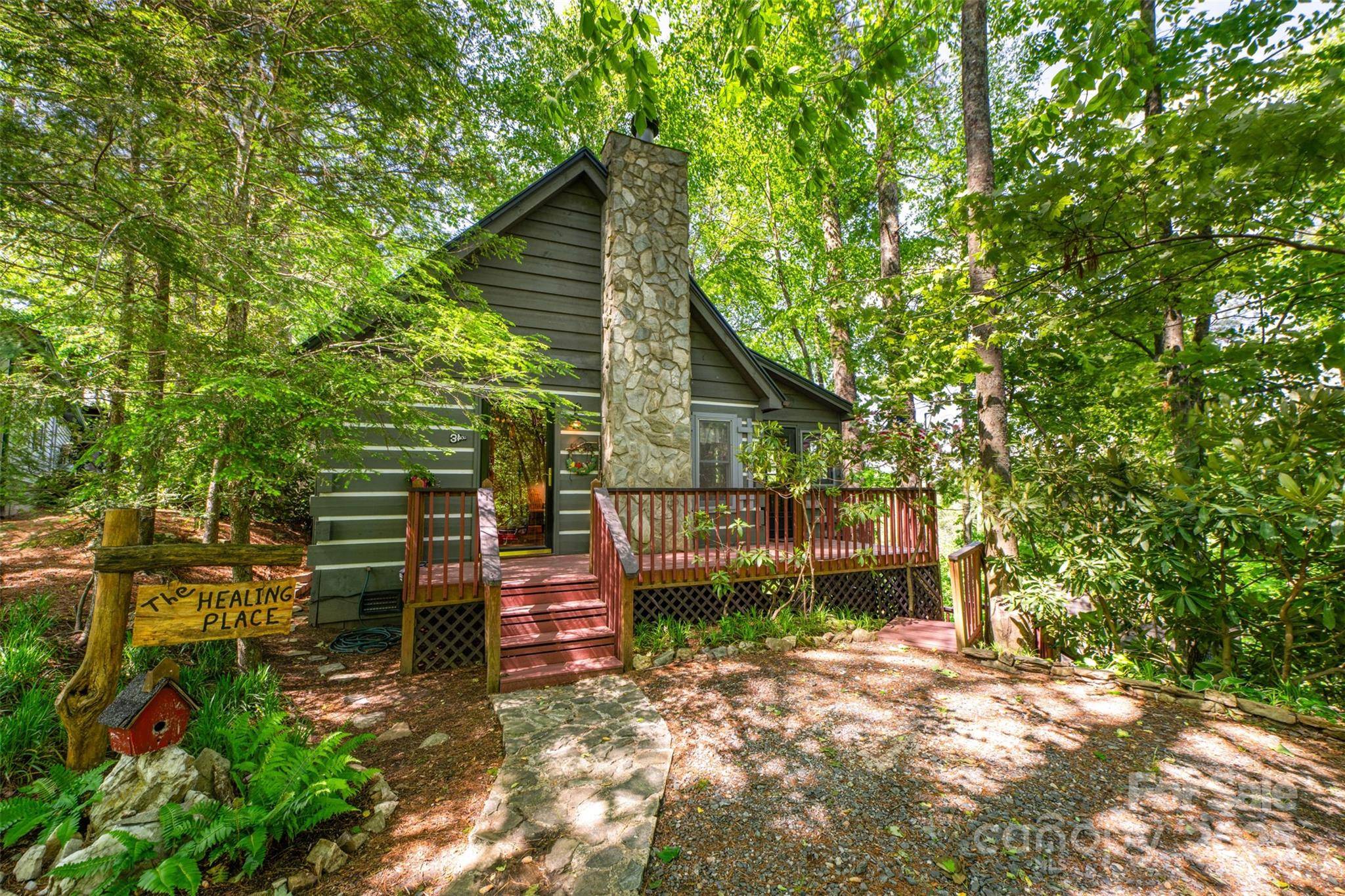 Boone, NC 28607,348 Laurelwood LN