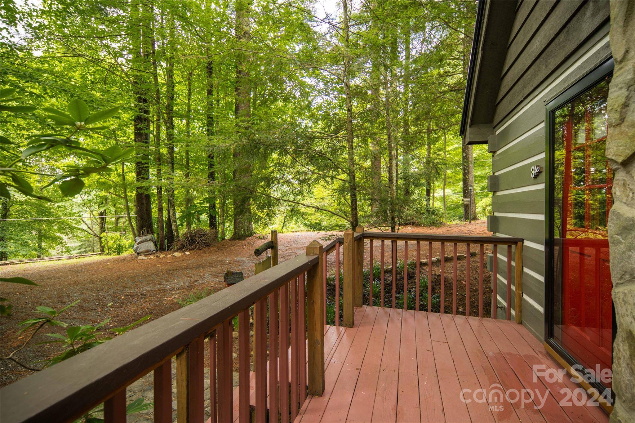 Boone, NC 28607,348 Laurelwood LN