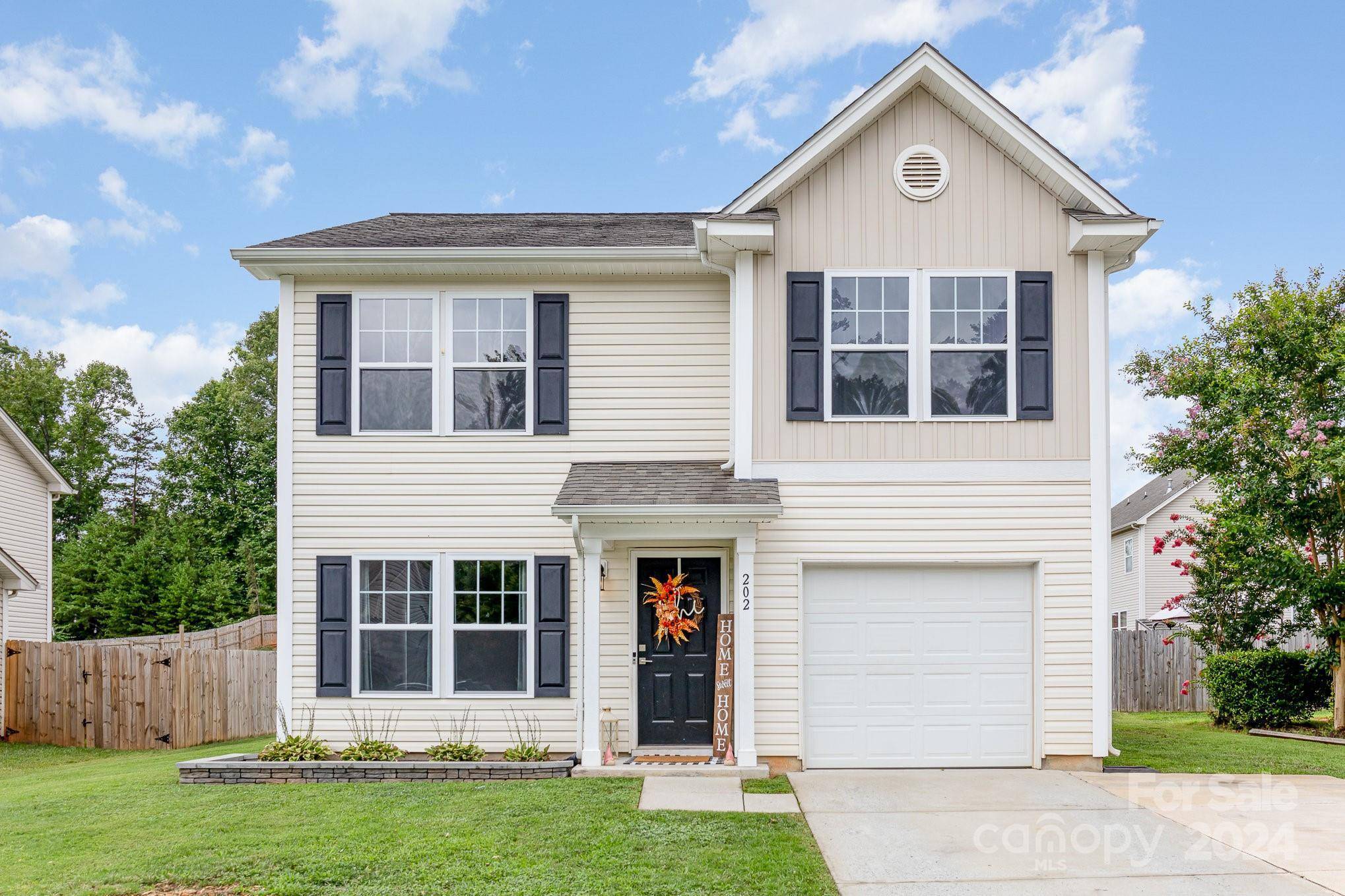 Landis, NC 28088,202 English Oak LN