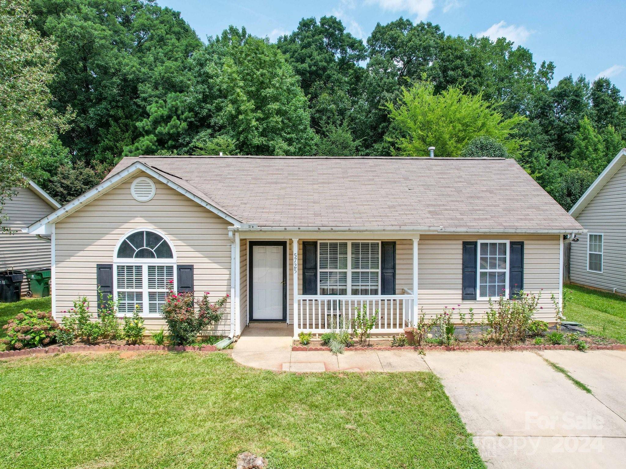 Charlotte, NC 28212,5725 Justins Forest DR