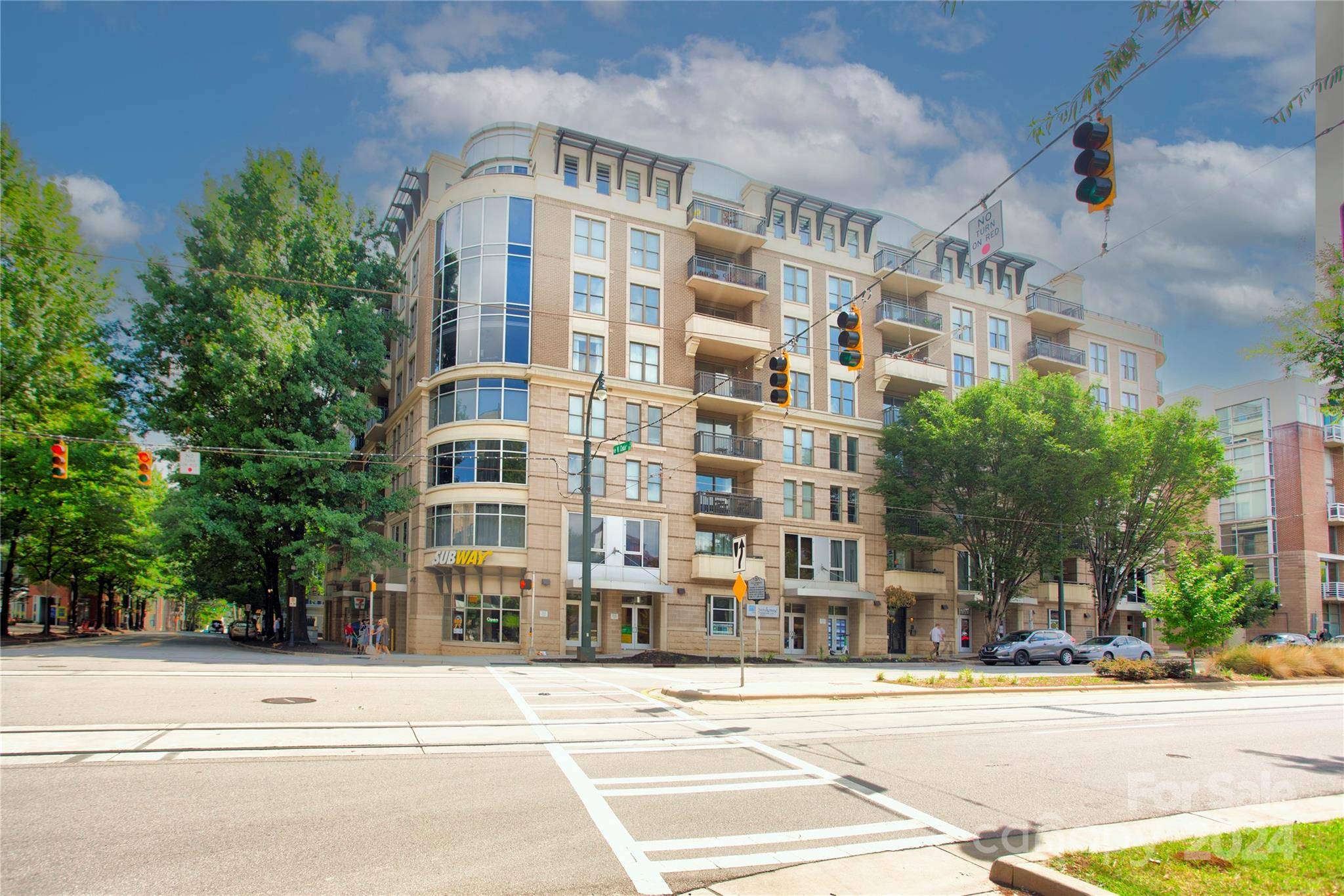 Charlotte, NC 28202,718 W Trade ST #308