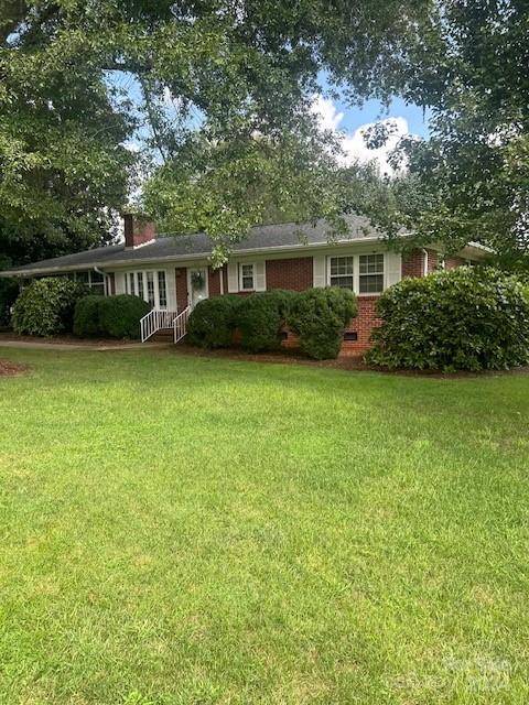 Rutherfordton, NC 28139,106 Freeman ST