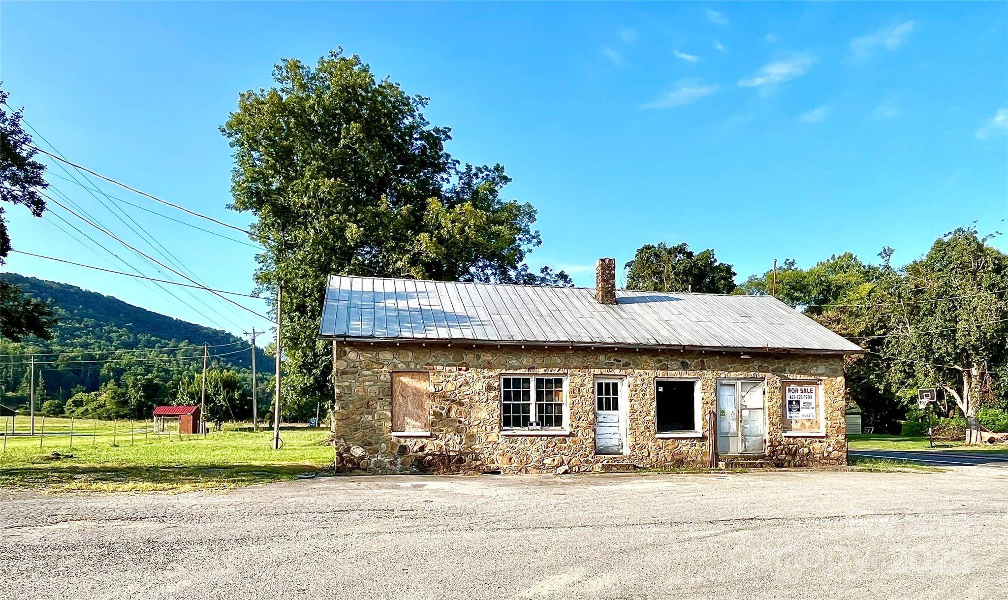 Hot Springs, NC 27843,41 Upper Shut In RD