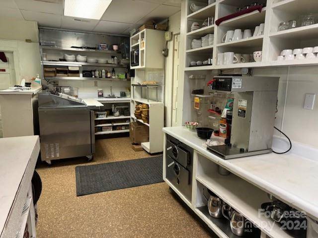Black Mountain, NC 28711,136 N Dougherty ST