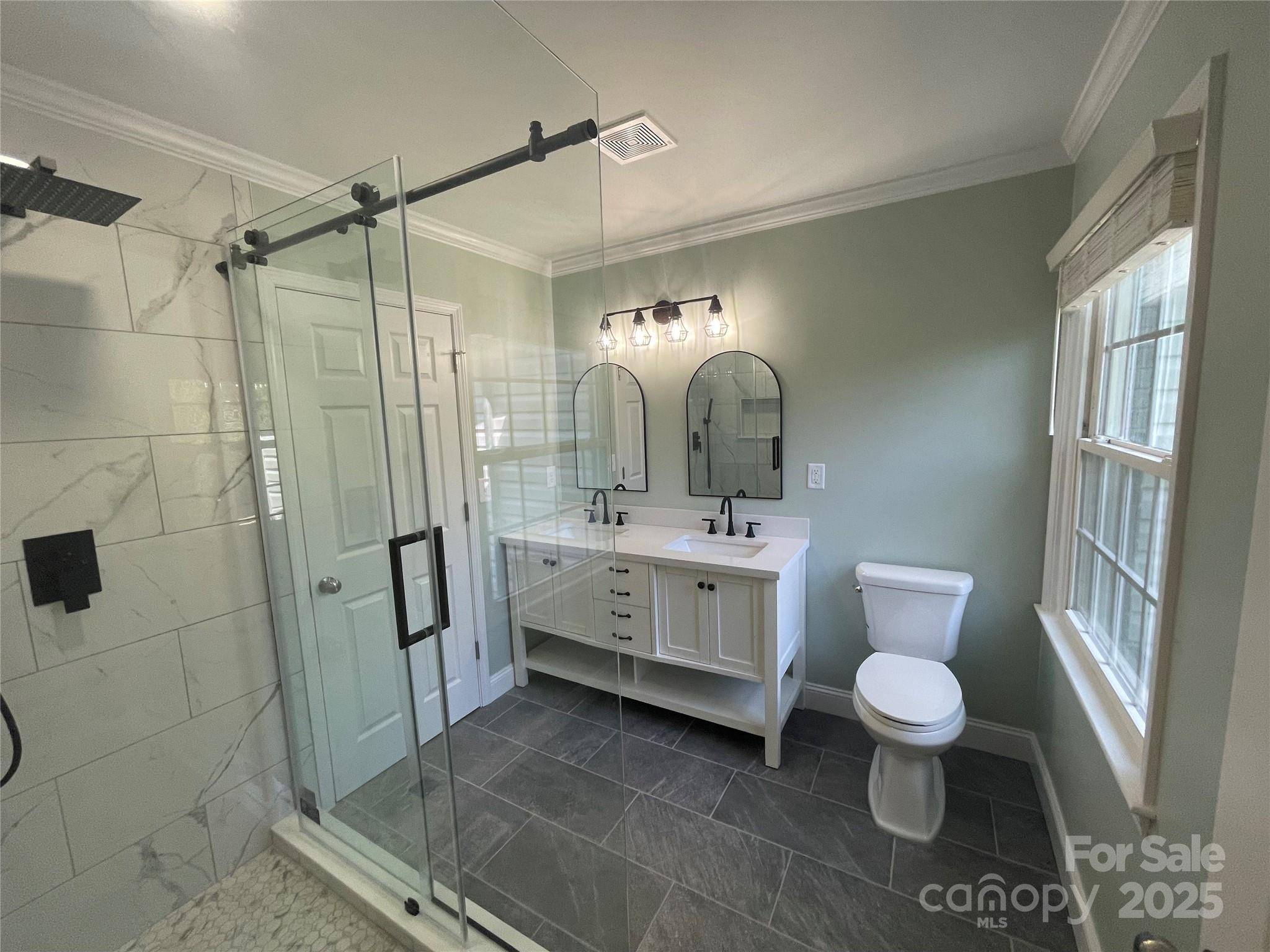 Charlotte, NC 28208,647 Reeves CT