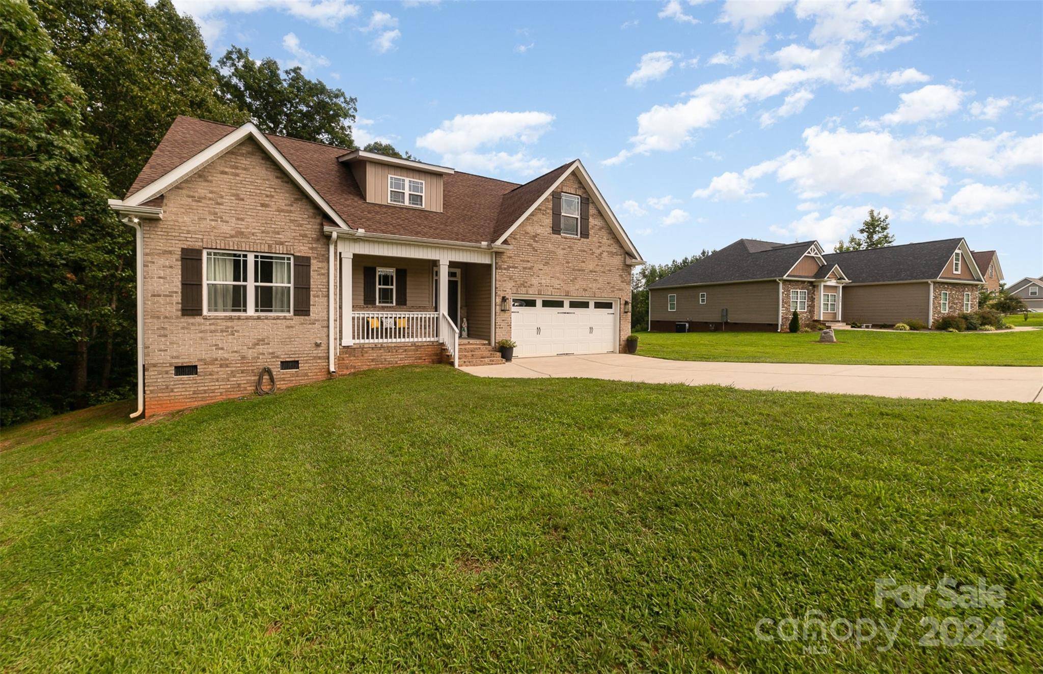 York, SC 29745,721 Red Spruce DR