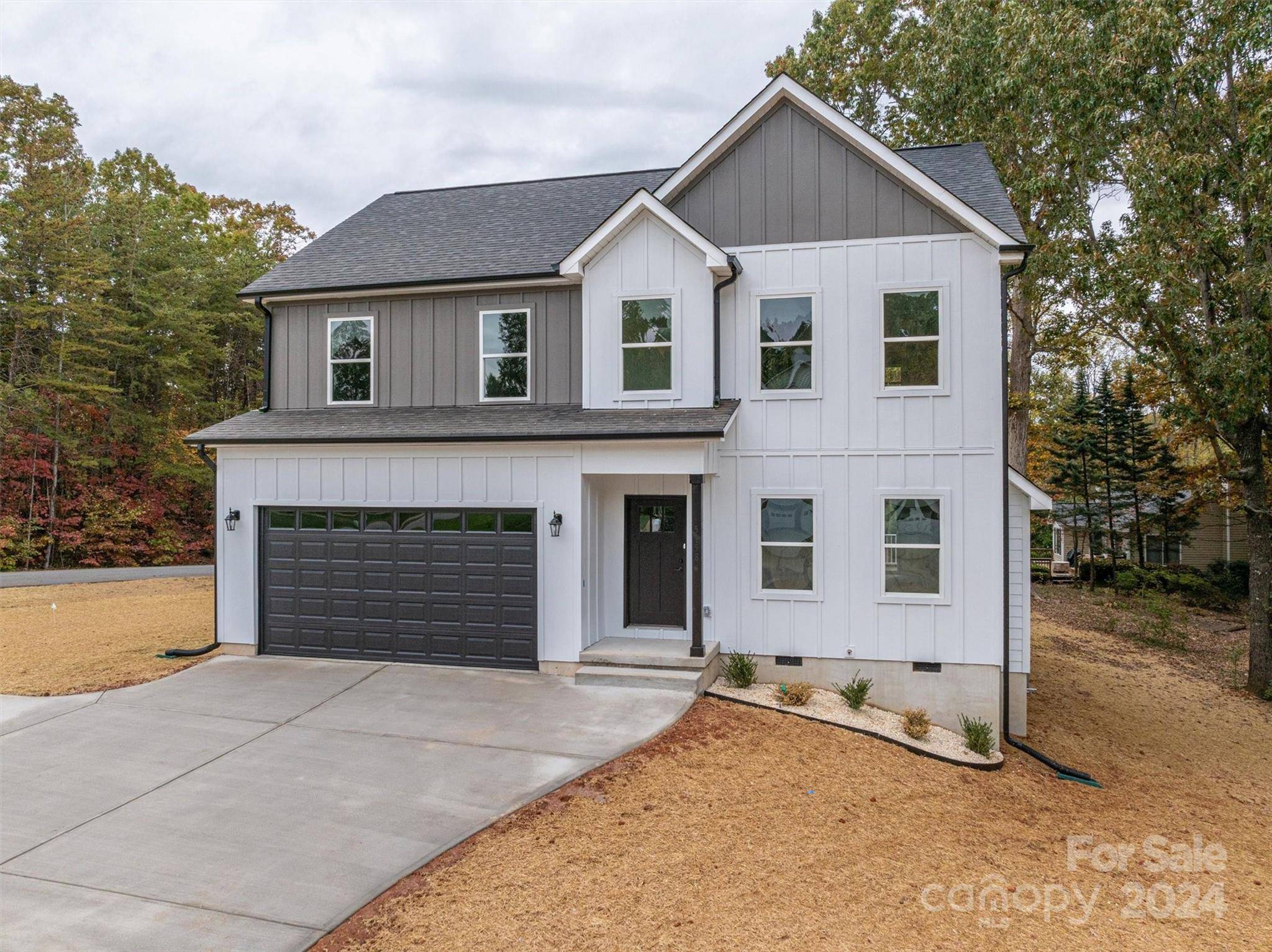 Hickory, NC 28602,5158 Foley DR