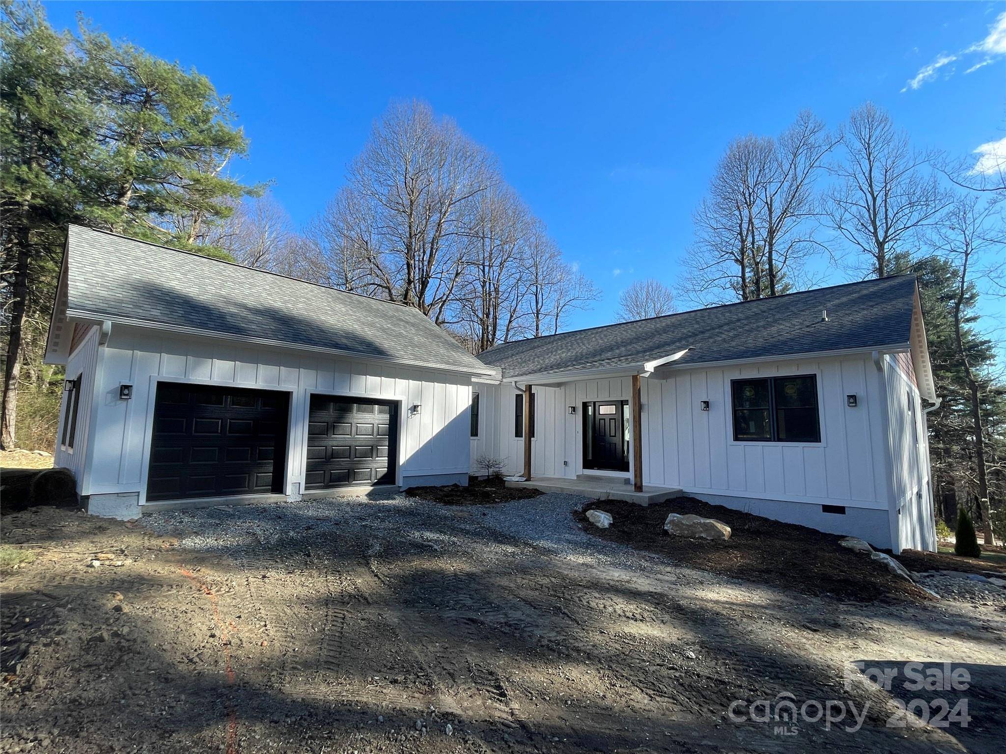 Flat Rock, NC 28731,654 Hollybrook DR