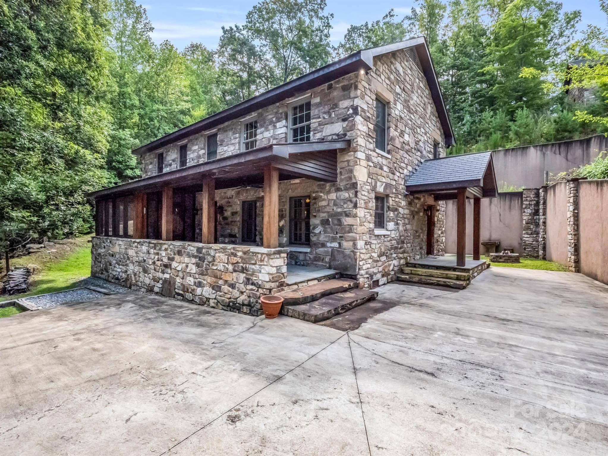 Mill Spring, NC 28756,2452 Lake Adger Pkwy