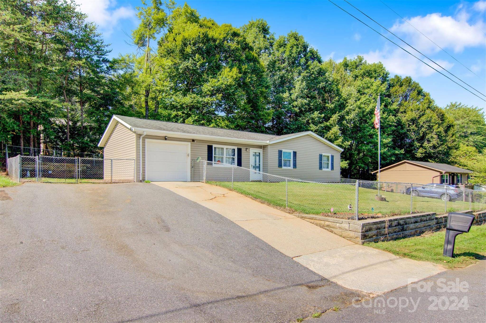 Granite Falls, NC 28630,26 Ashley ST