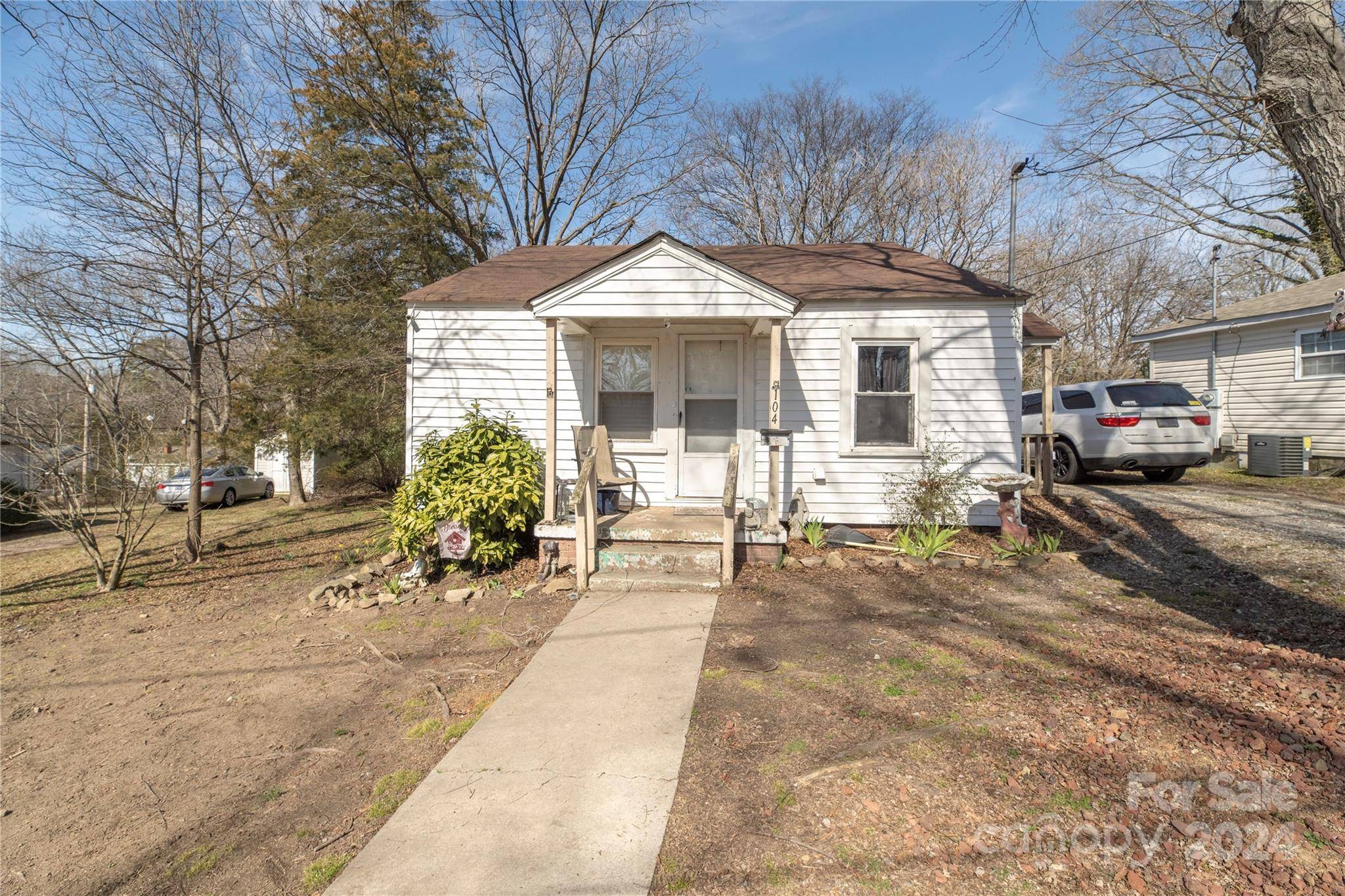 Kannapolis, NC 28081,104 Rice ST