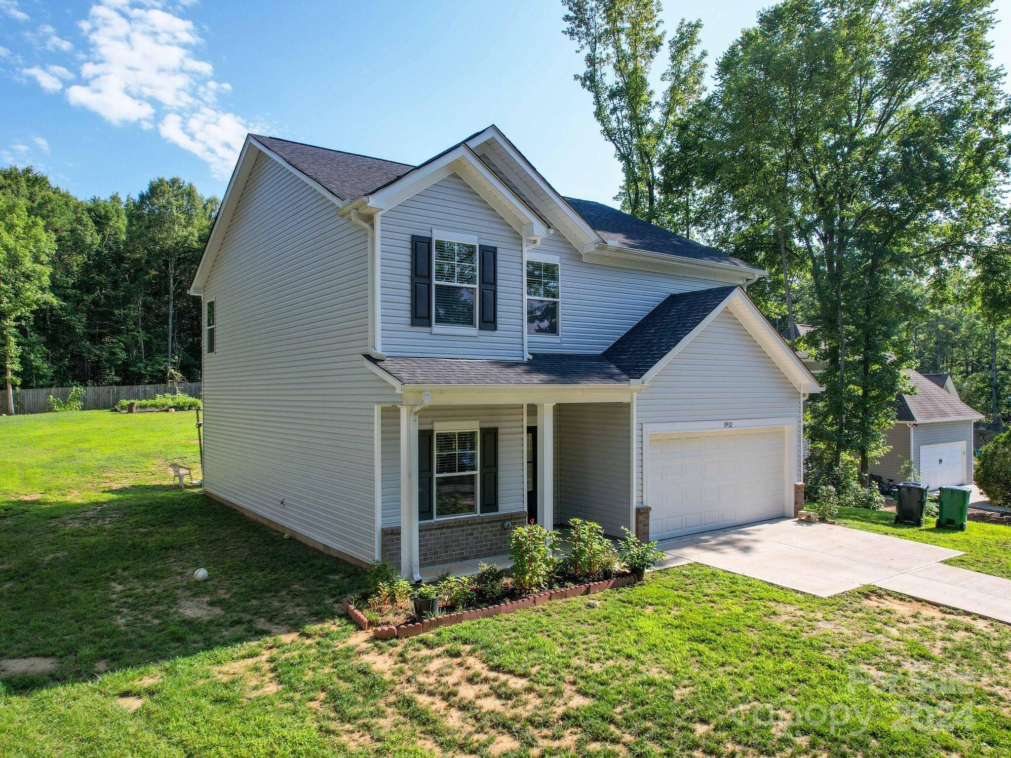 Charlotte, NC 28215,8932 Myra WAY