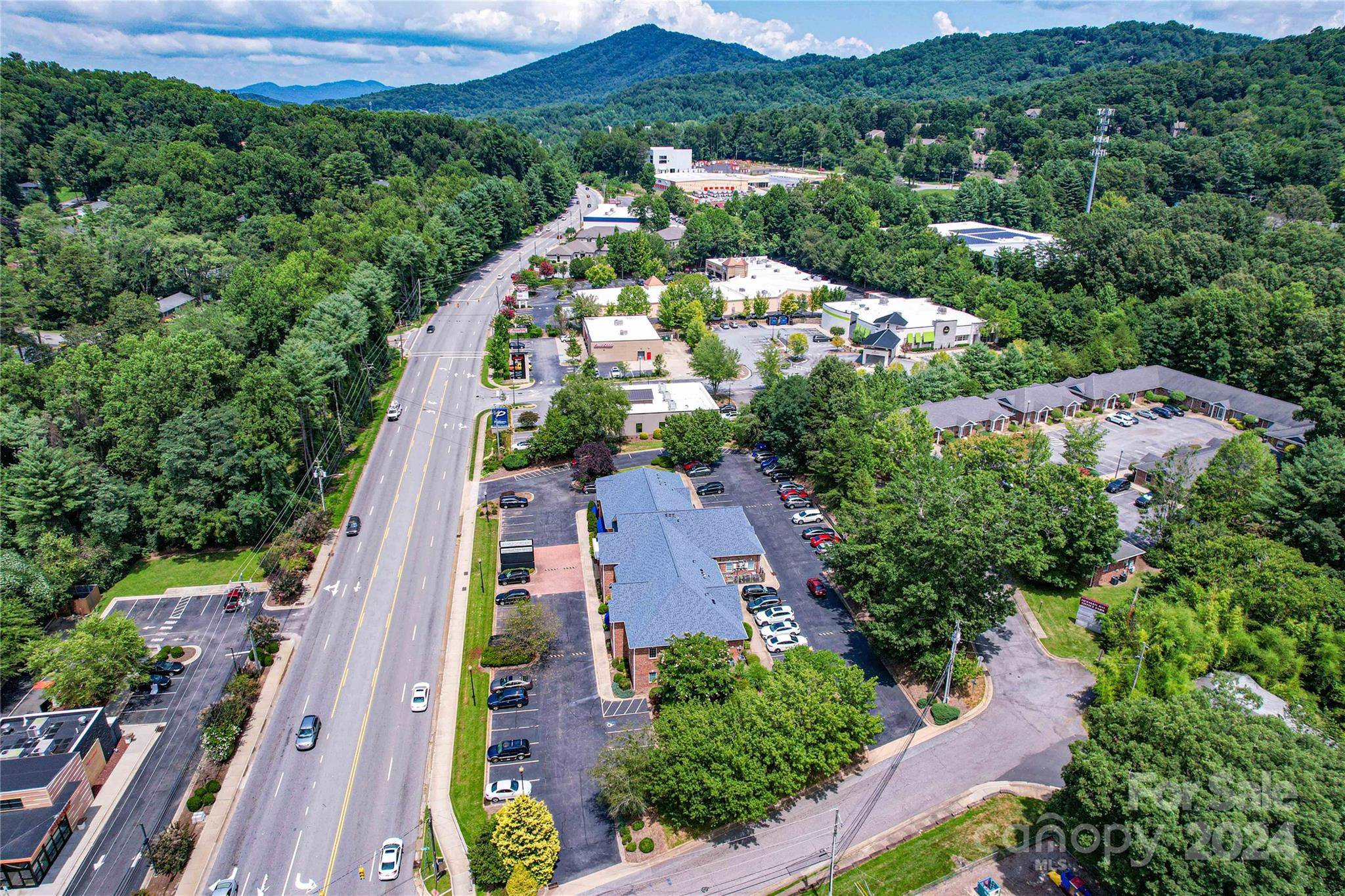 Asheville, NC 28803,1978 Hendersonville RD