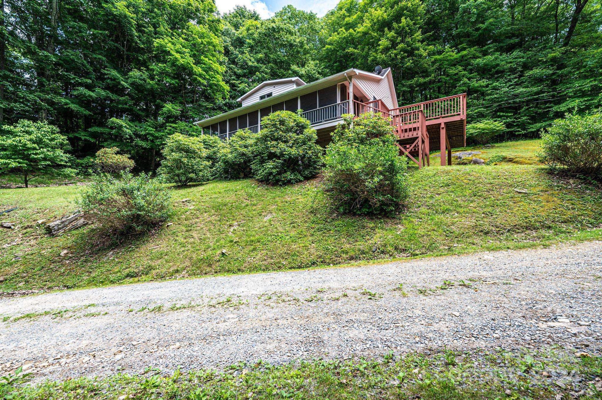 Elk Park, NC 28622,3974 Beech Mountain RD