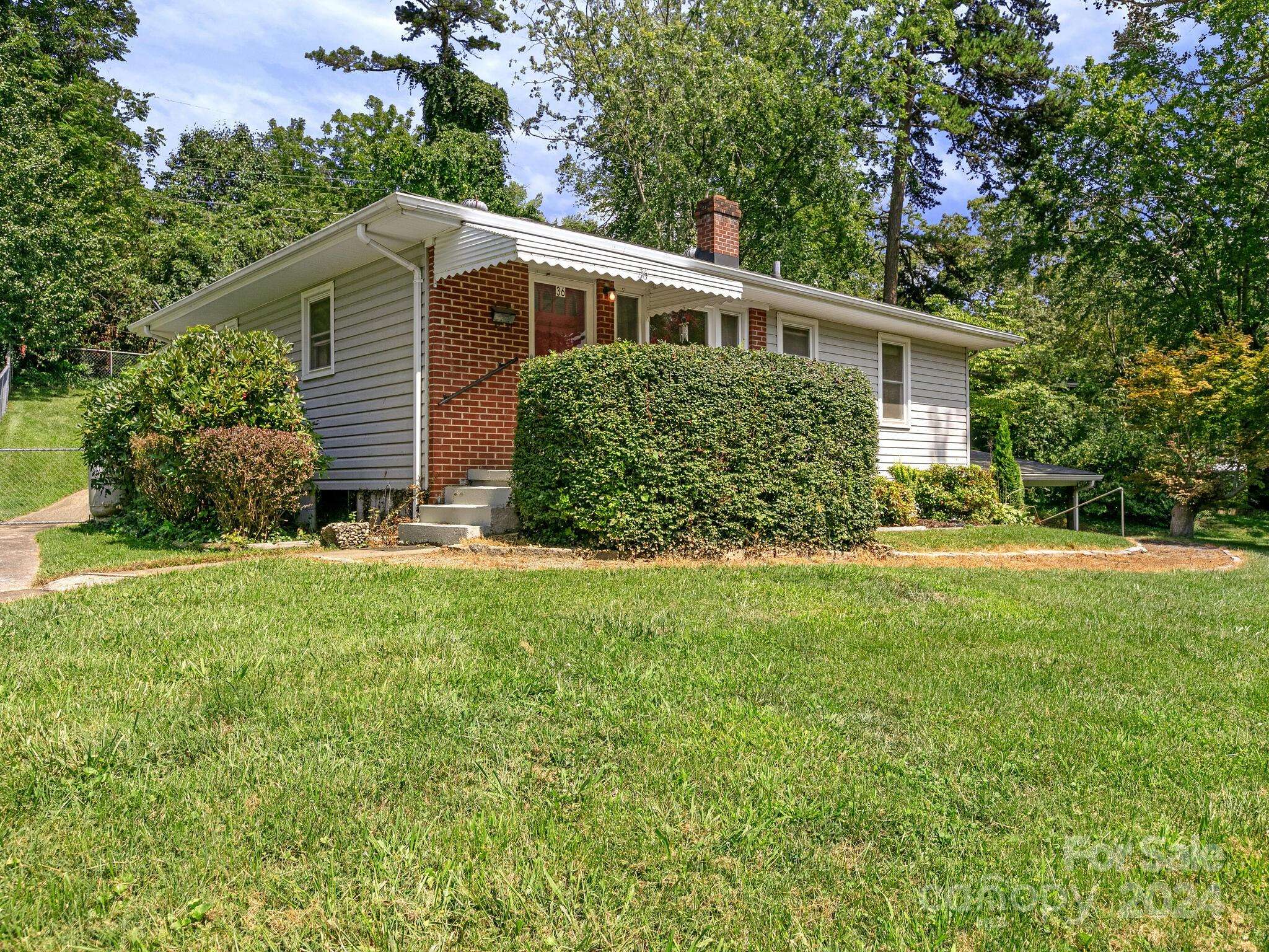 Asheville, NC 28806,36 Pinewood PL