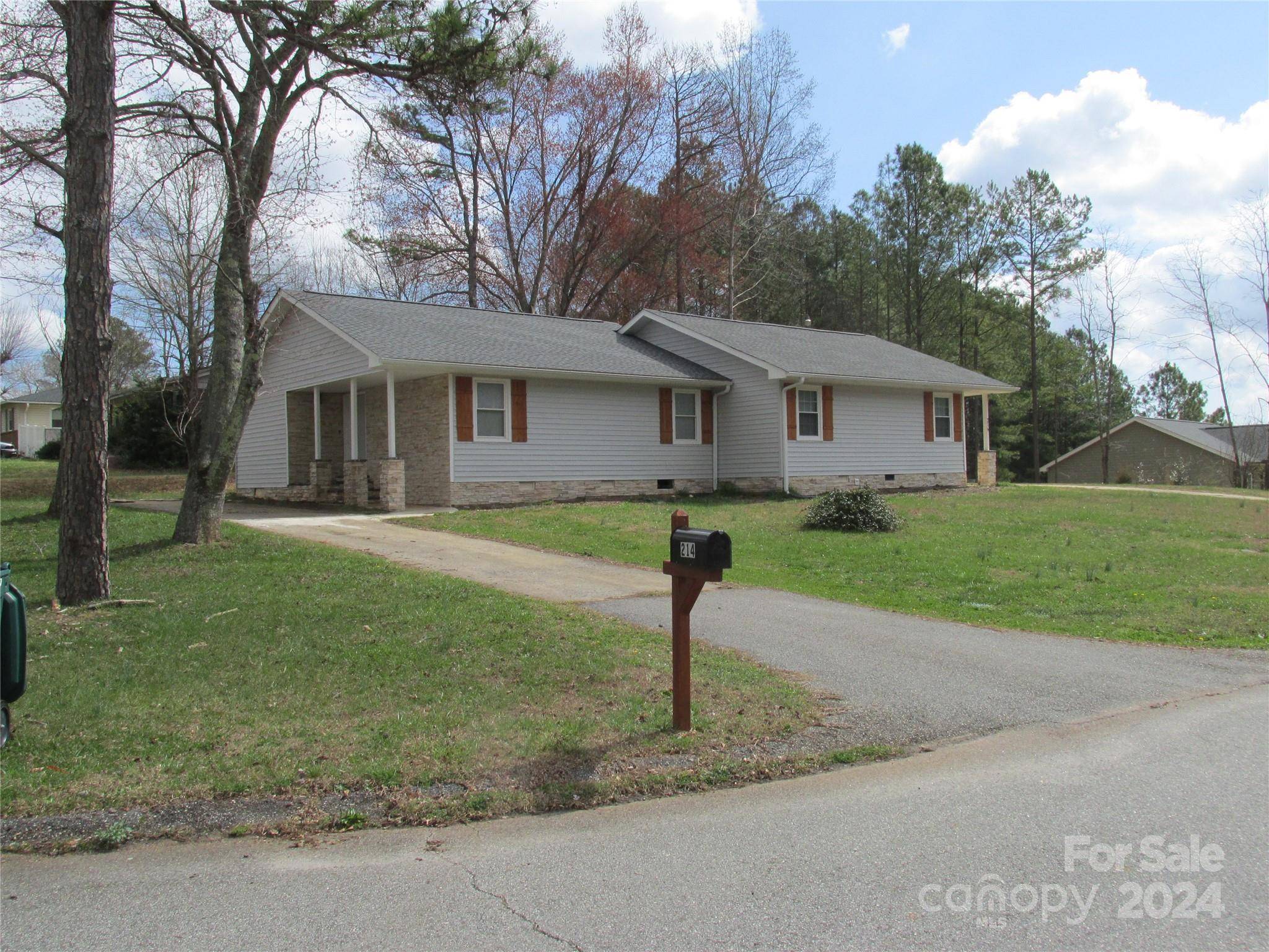 Gaffney, SC 29340,214 Killion DR