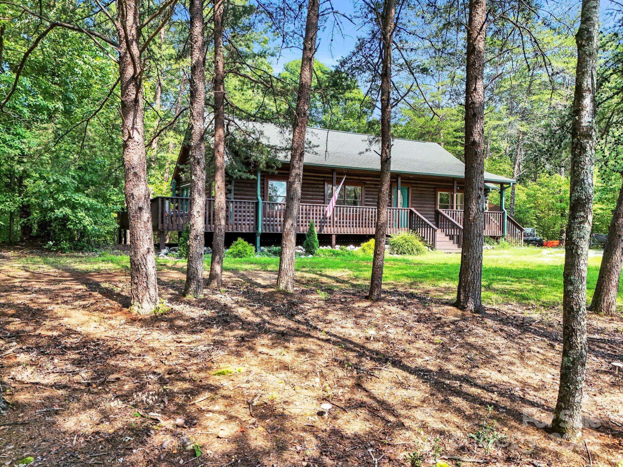 Lake Lure, NC 28746,117 Jasmin DR