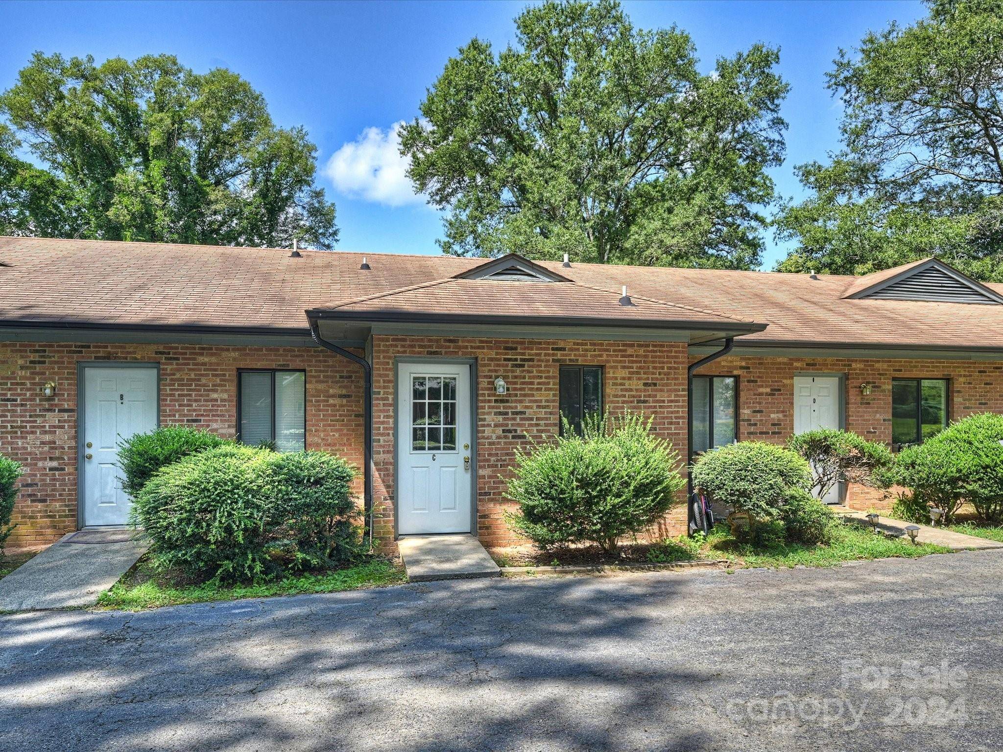 Charlotte, NC 28215,4306 Tantilla CIR