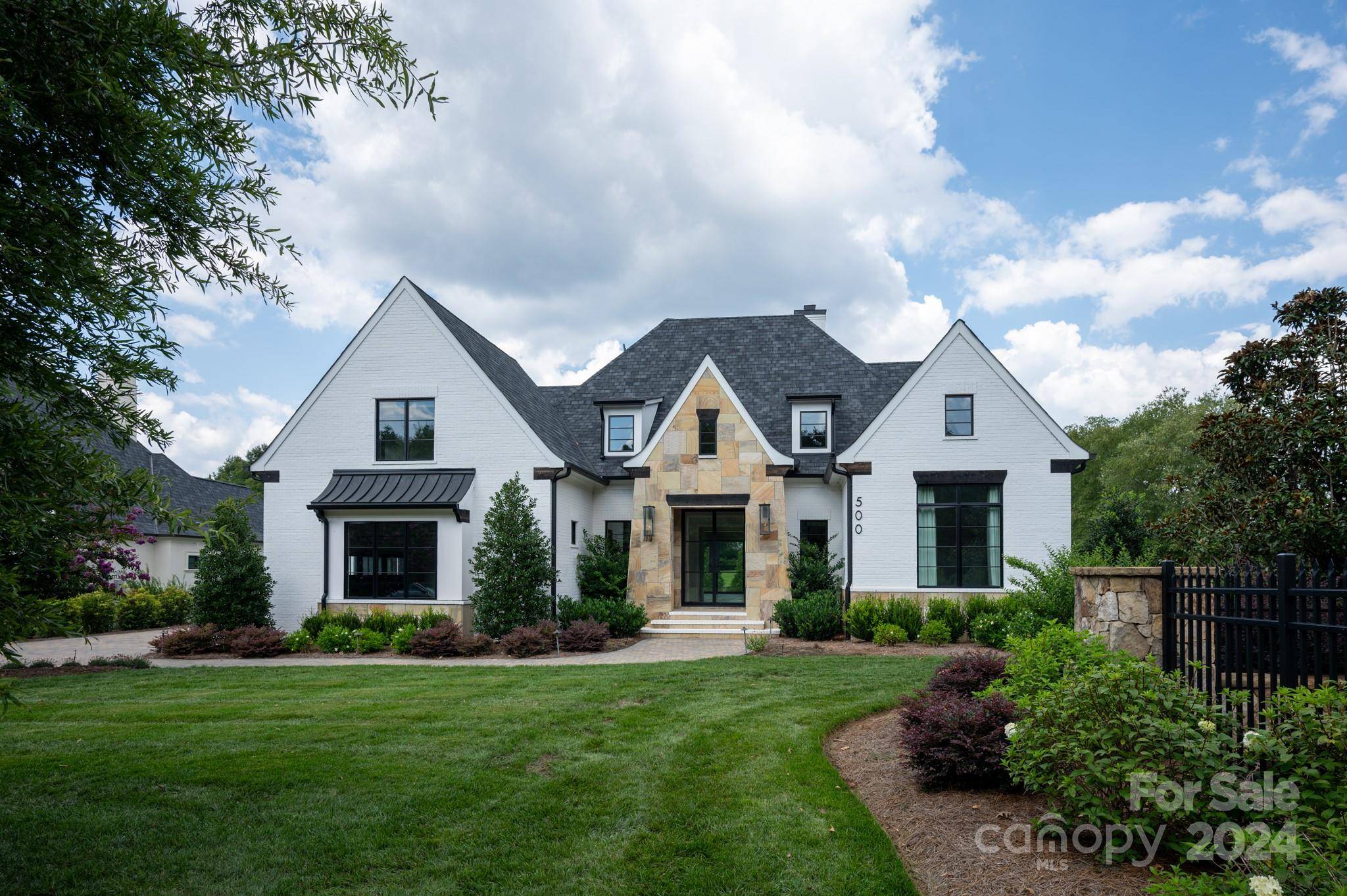 Waxhaw, NC 28173,500 Bear Paw DR