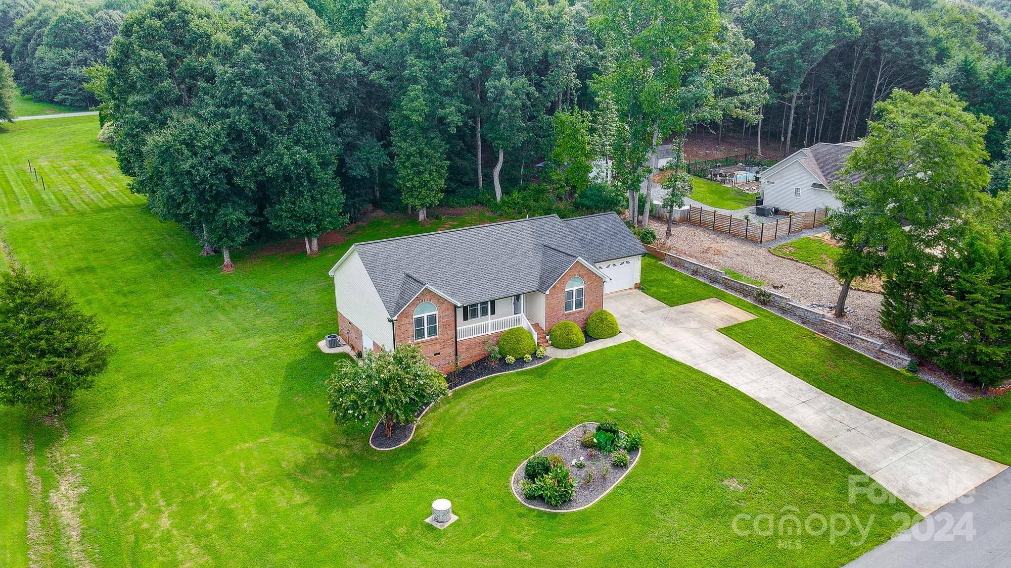 Lincolnton, NC 28092,2497 Carriage LN