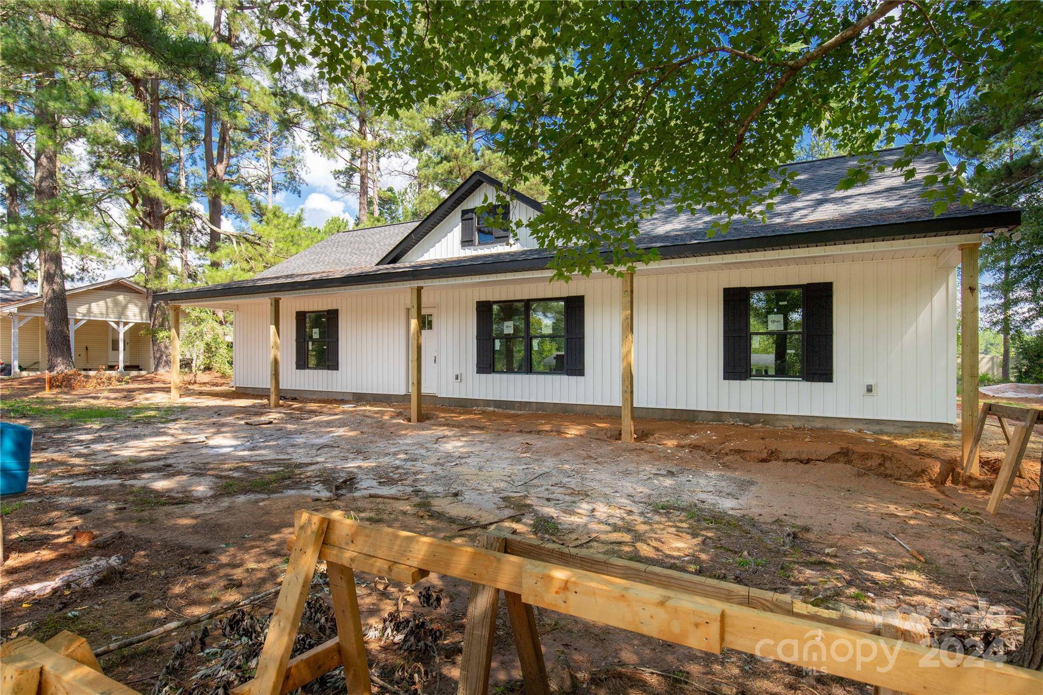 Clover, SC 29710,1452 Ole Cambridge CIR