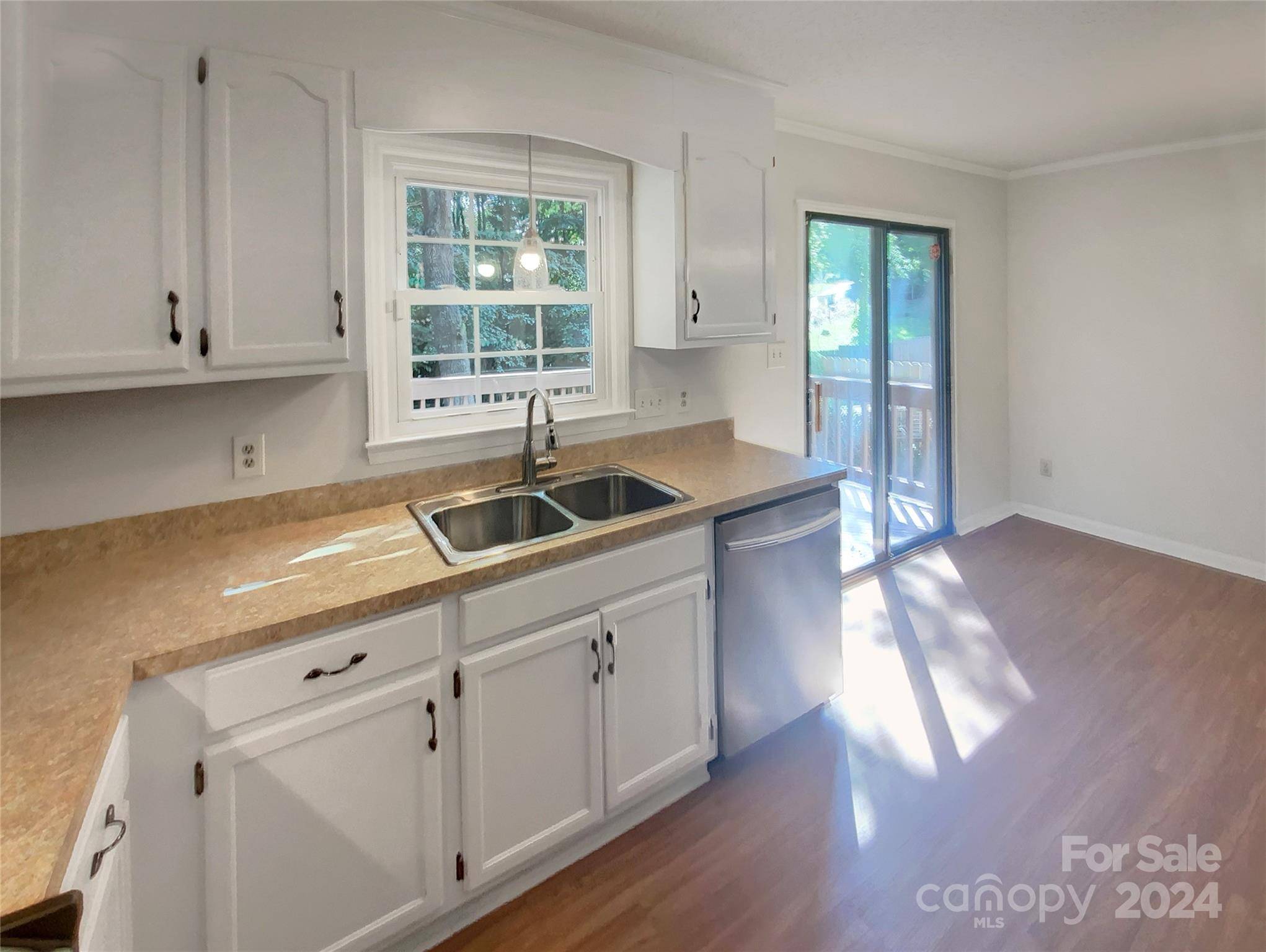 Charlotte, NC 28212,7112 Rockwood Forest LN