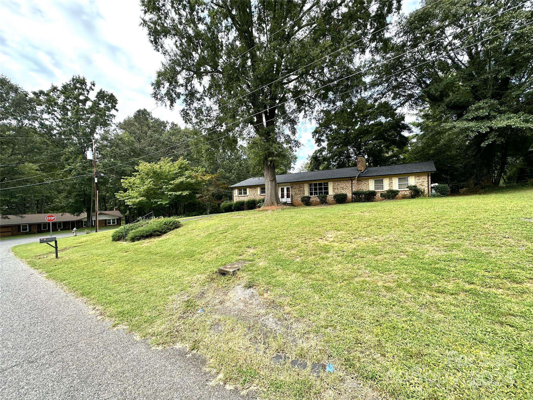 Shelby, NC 28152,822 Waters ST