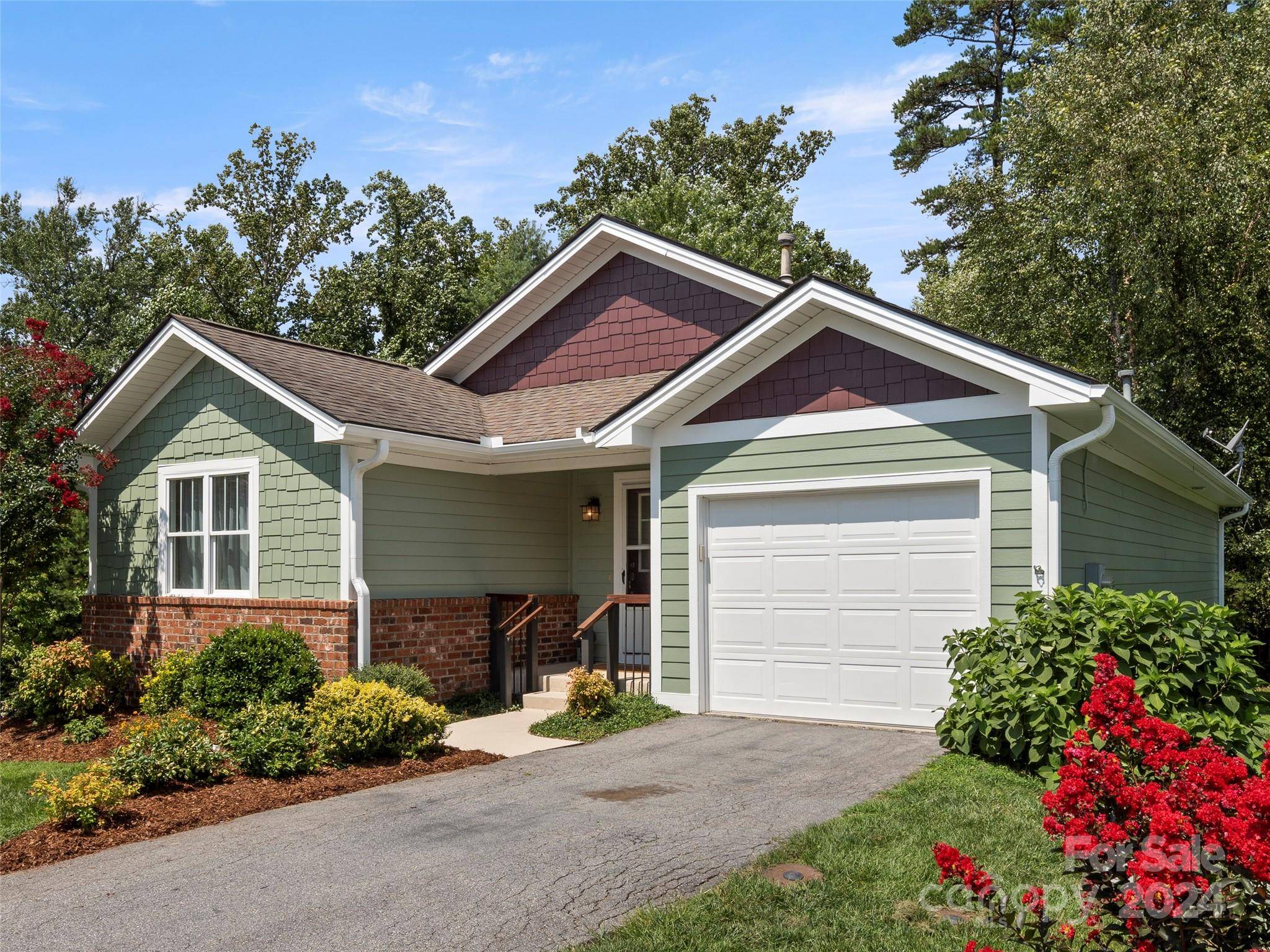 Fletcher, NC 28732,119 Little Fox LN