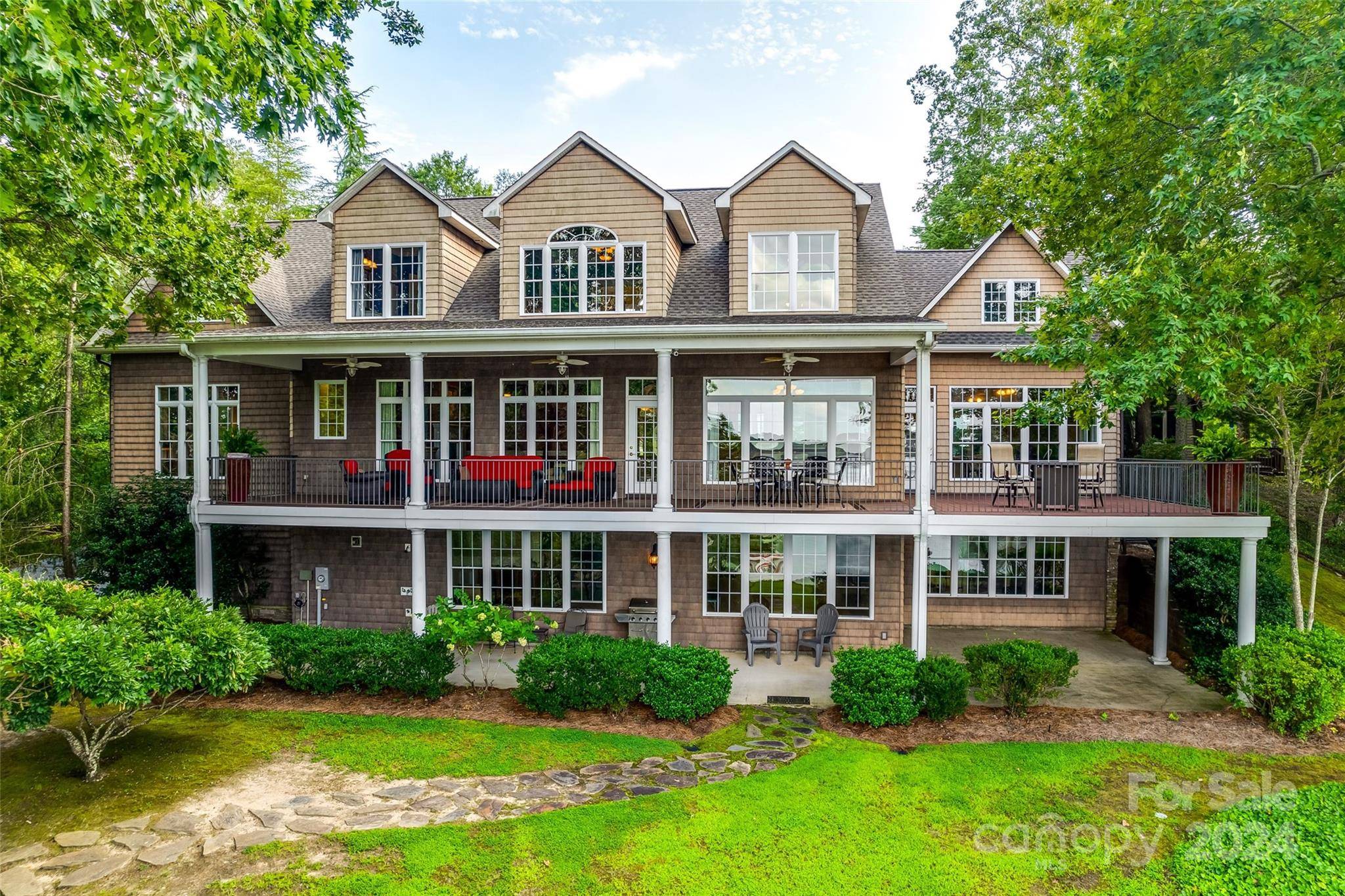 Rock Hill, SC 29732,2892 Lake Wylie DR