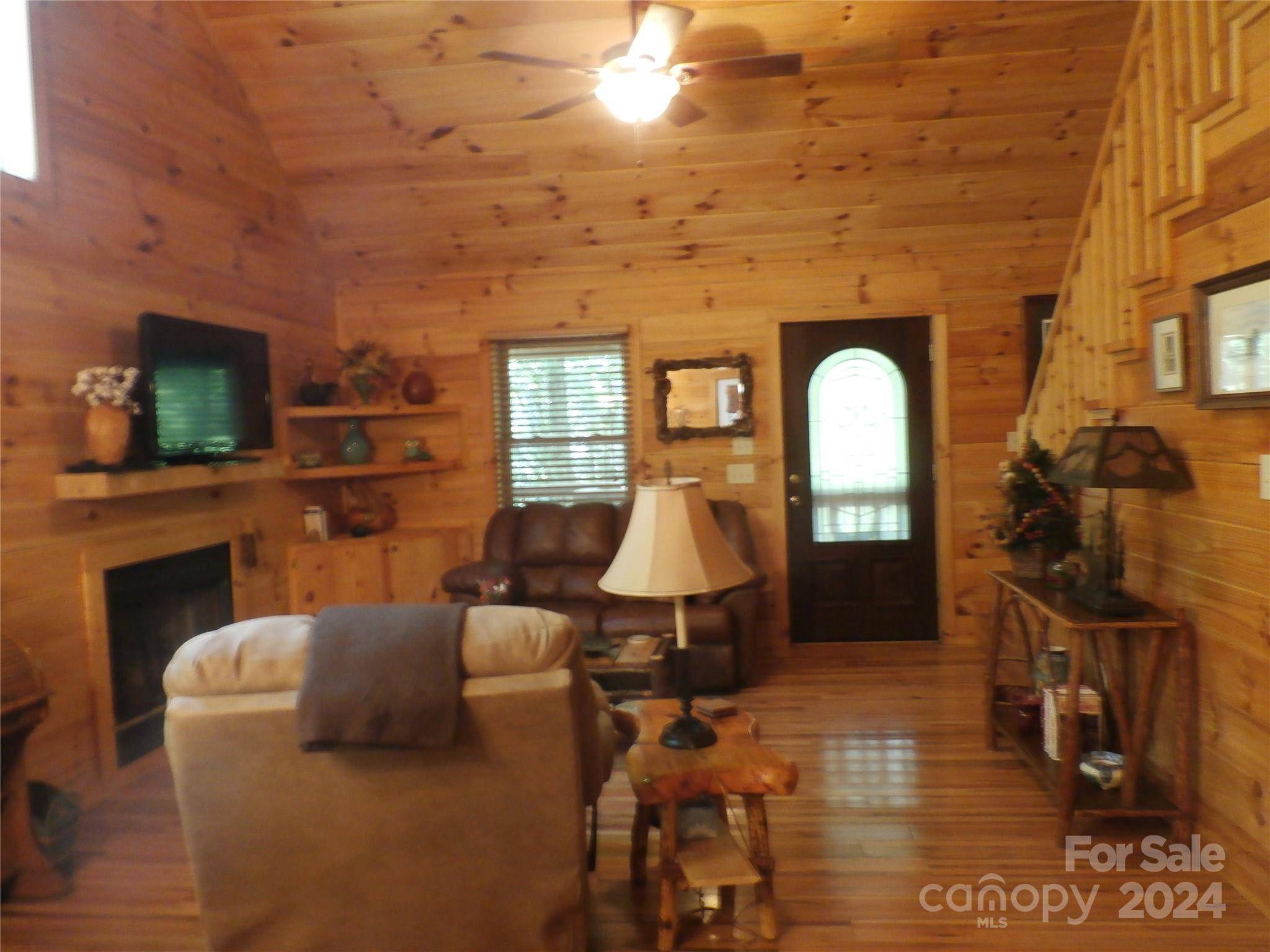 Spruce Pine, NC 28777,303 Laurel Ridge DR