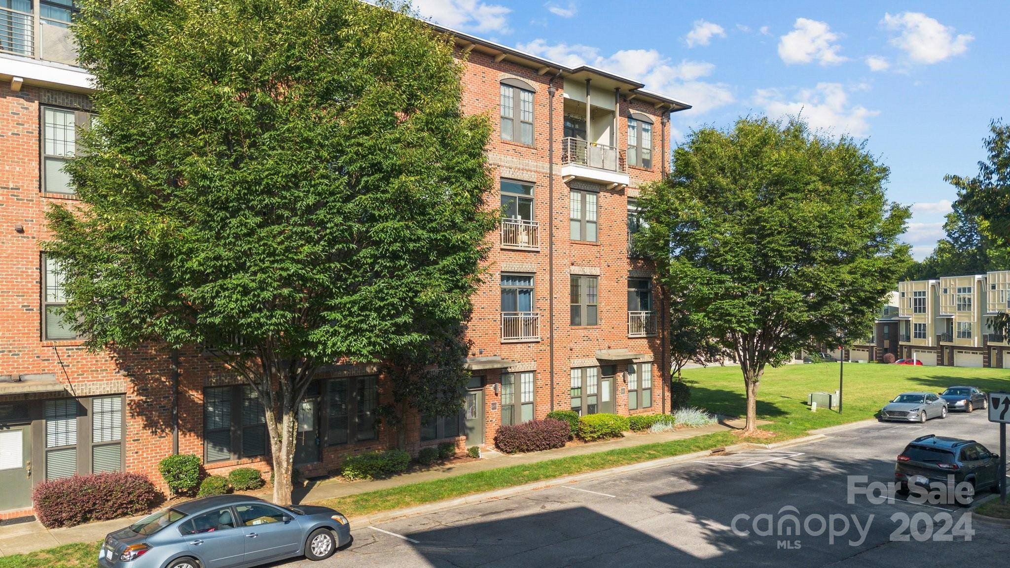 Charlotte, NC 28205,3243 Noda BLVD #3243