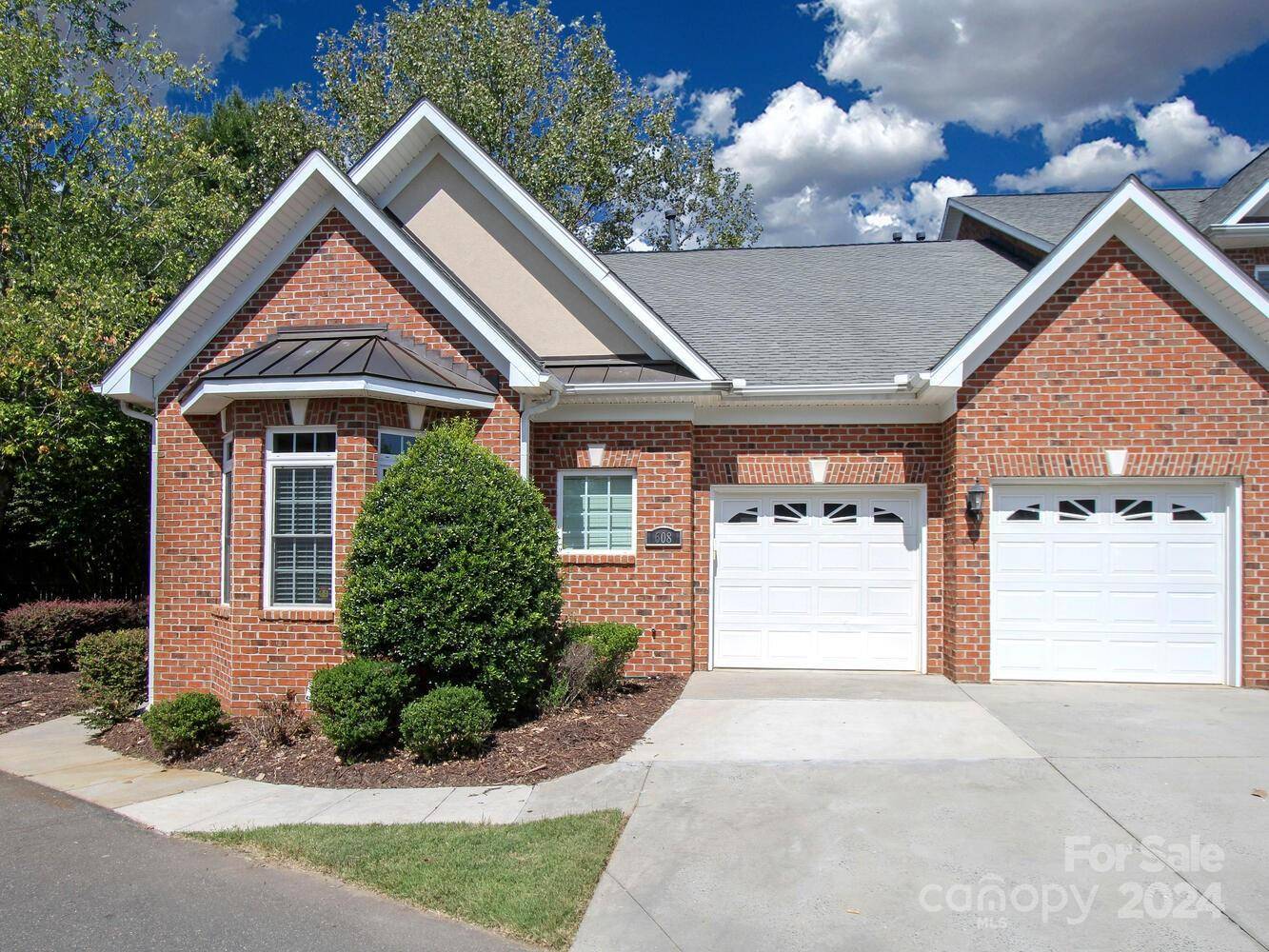 Fort Mill, SC 29708,608 Crosswater LN