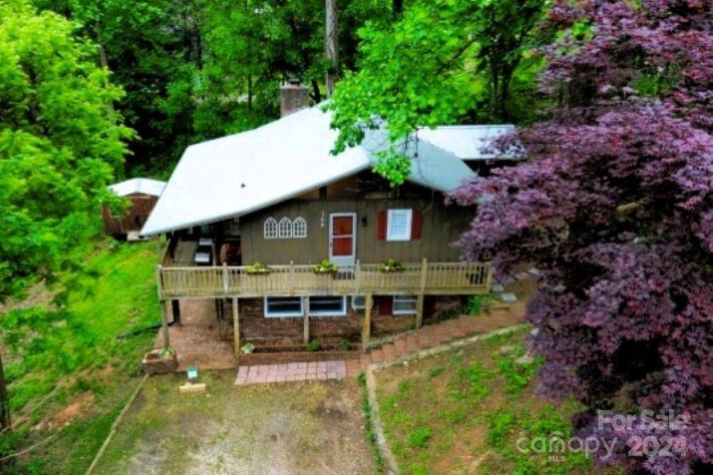 Arden, NC 28704,160 Laurel RD