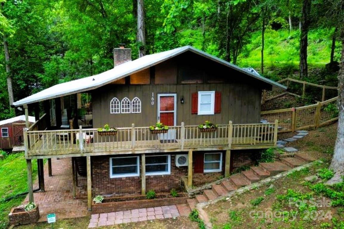 Arden, NC 28704,160 Laurel RD