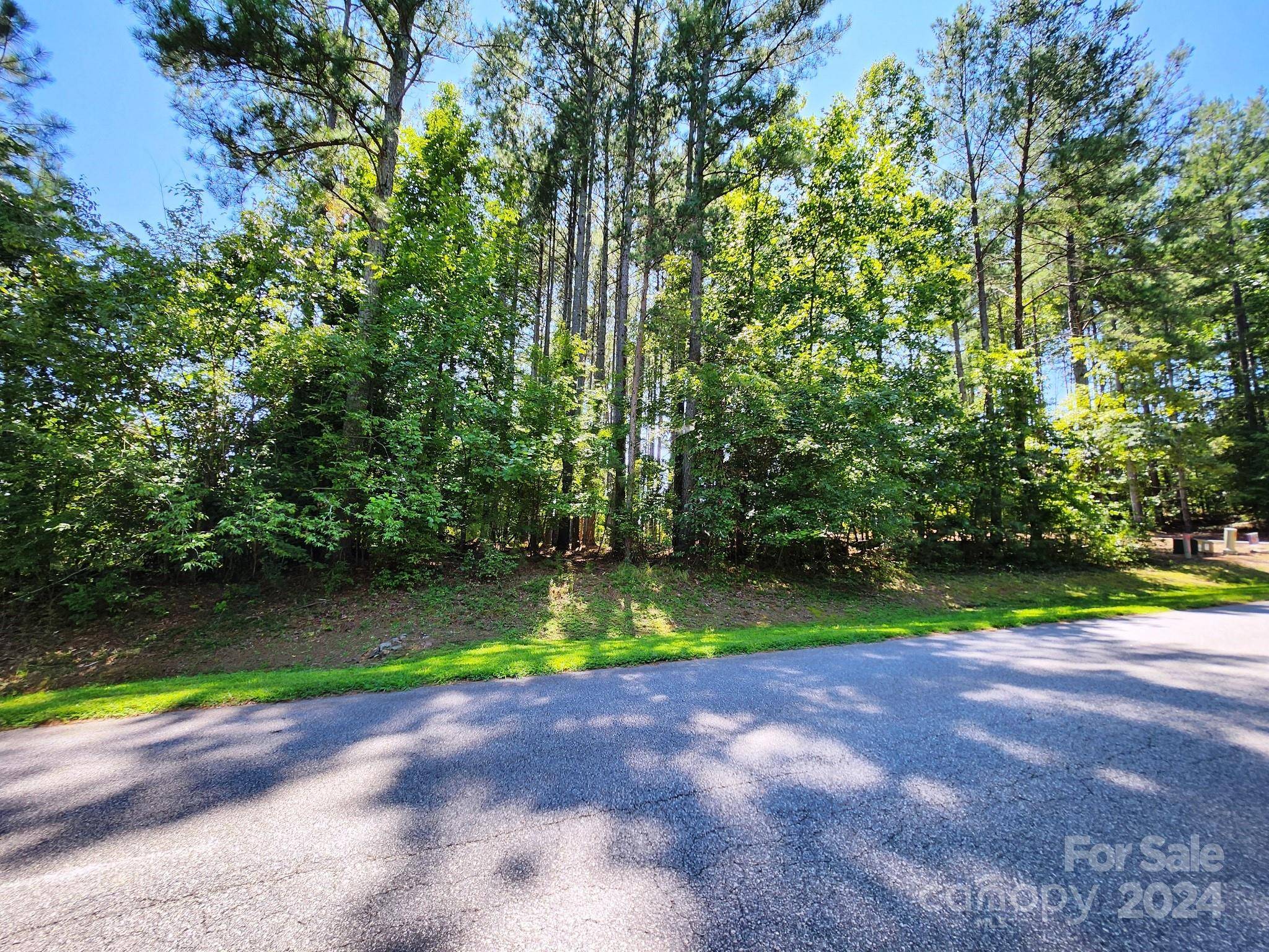 Granite Falls, NC 28630,6175 Plantation Pointe DR #22