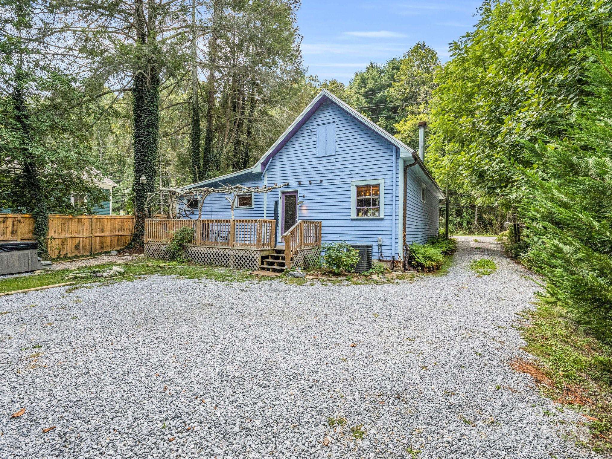 Flat Rock, NC 28731,2622 Greenville HWY