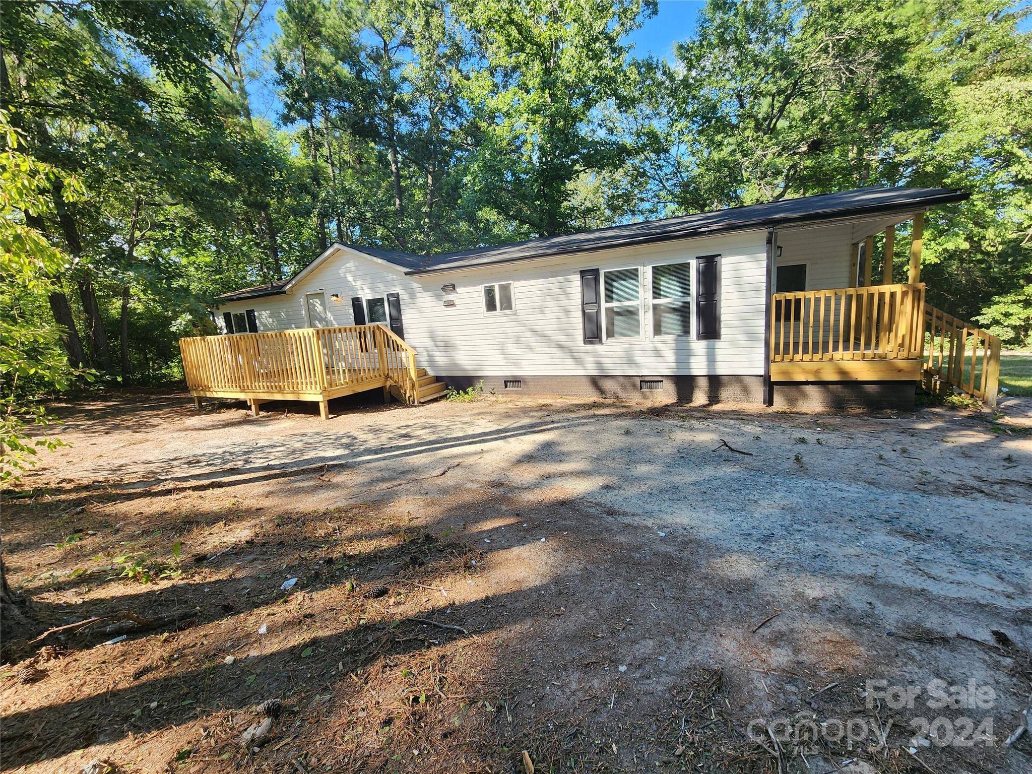 Carthage, NC 28327,174 Lakerest LN