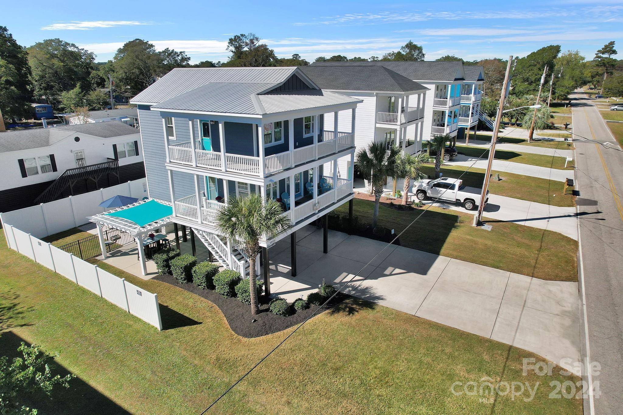 Garden City, SC 29576,333 Calhoun DR