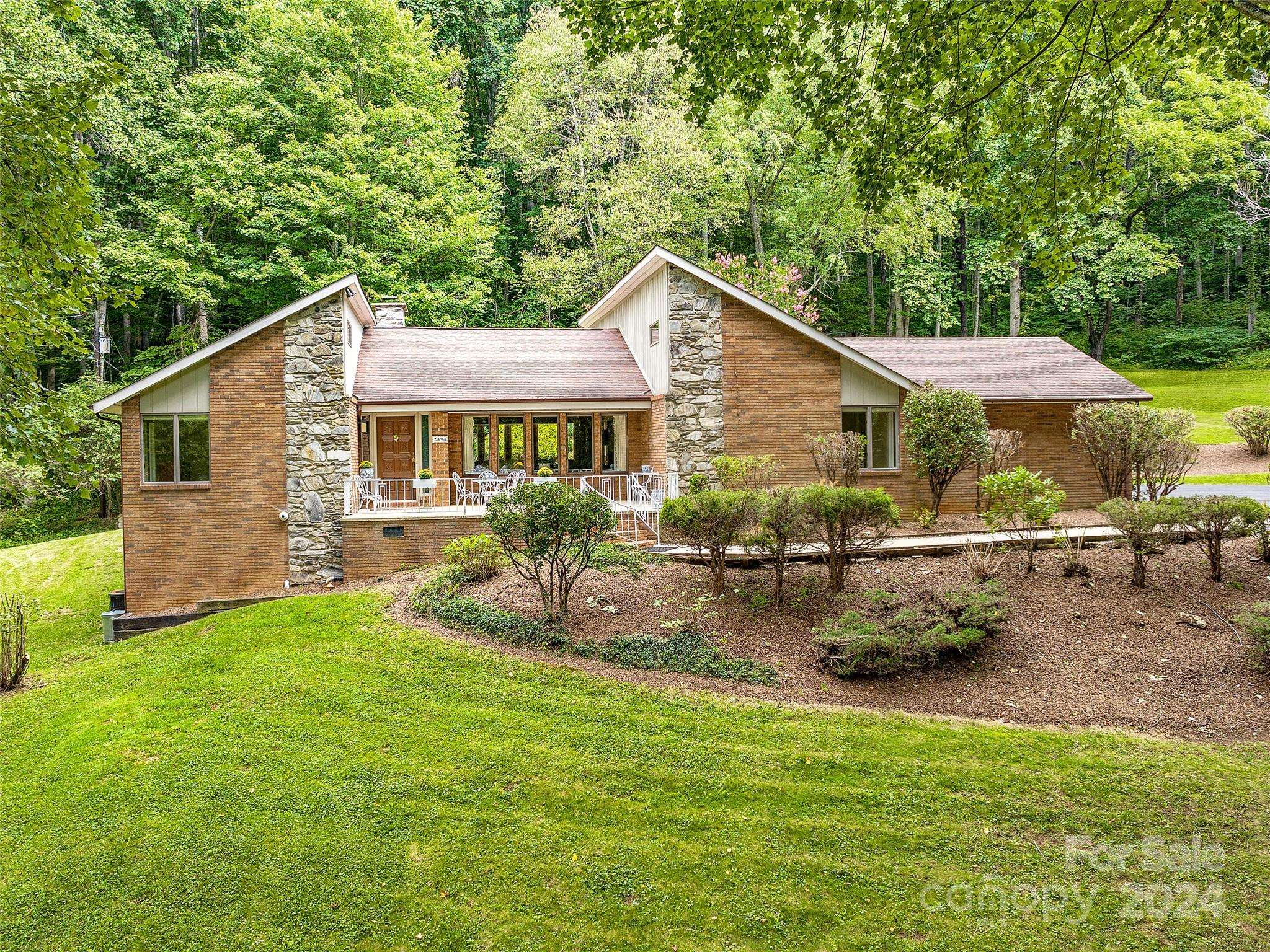 Waynesville, NC 28786,2394 Plott Creek RD