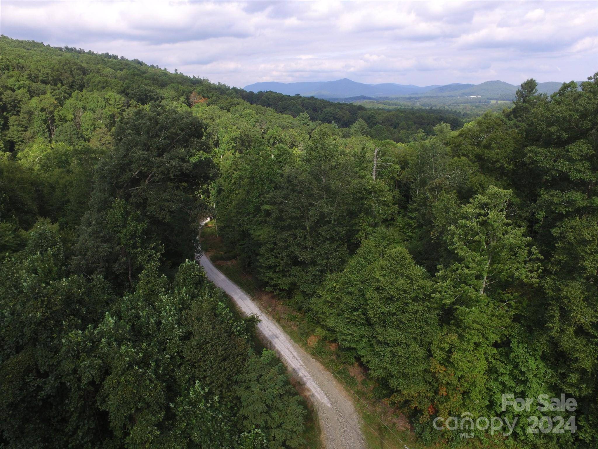 Spruce Pine, NC 28777,625 Pond RD