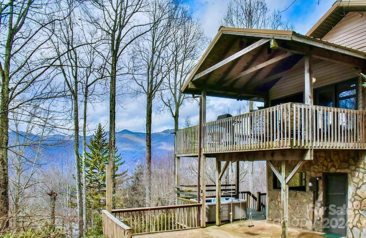 Sylva, NC 28779,1698 Cabin Flats RD