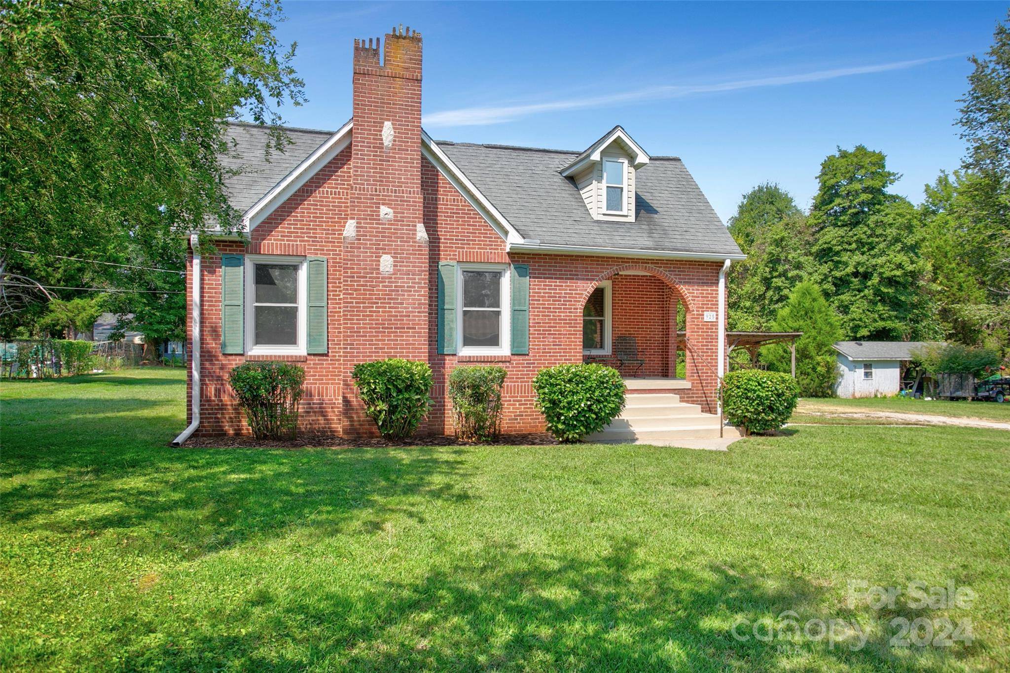 Salisbury, NC 28147,925 Sunset DR