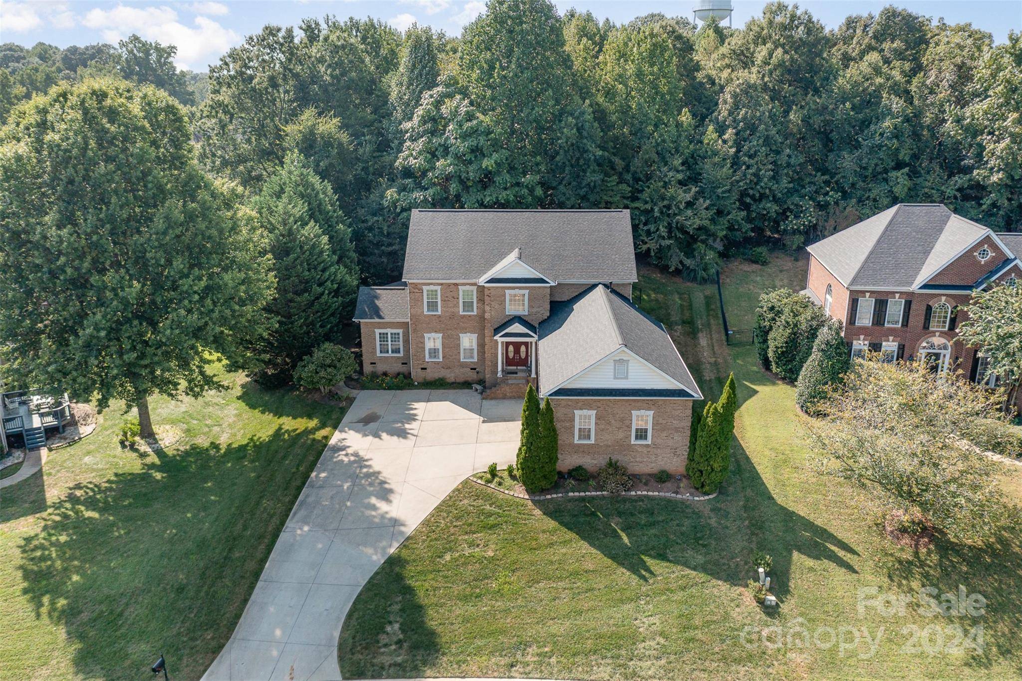 Fort Mill, SC 29708,305 Chancelot LN