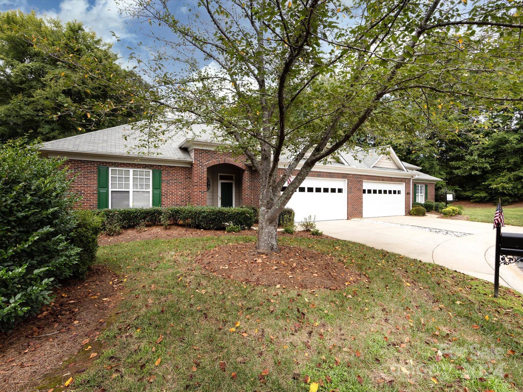 Matthews, NC 28105,3754 Oak View CT