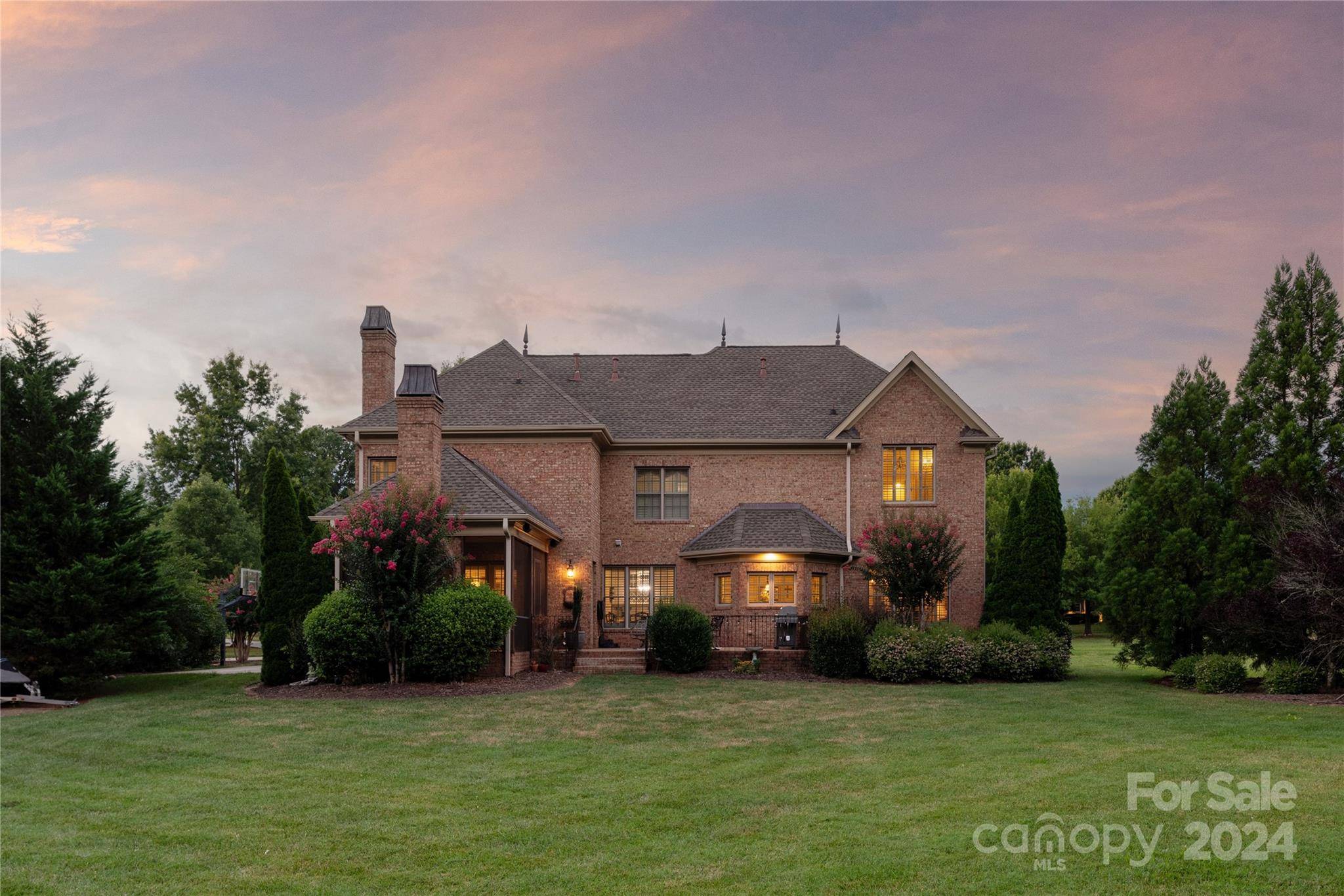 Waxhaw, NC 28173,407 Creeping Cedar CT