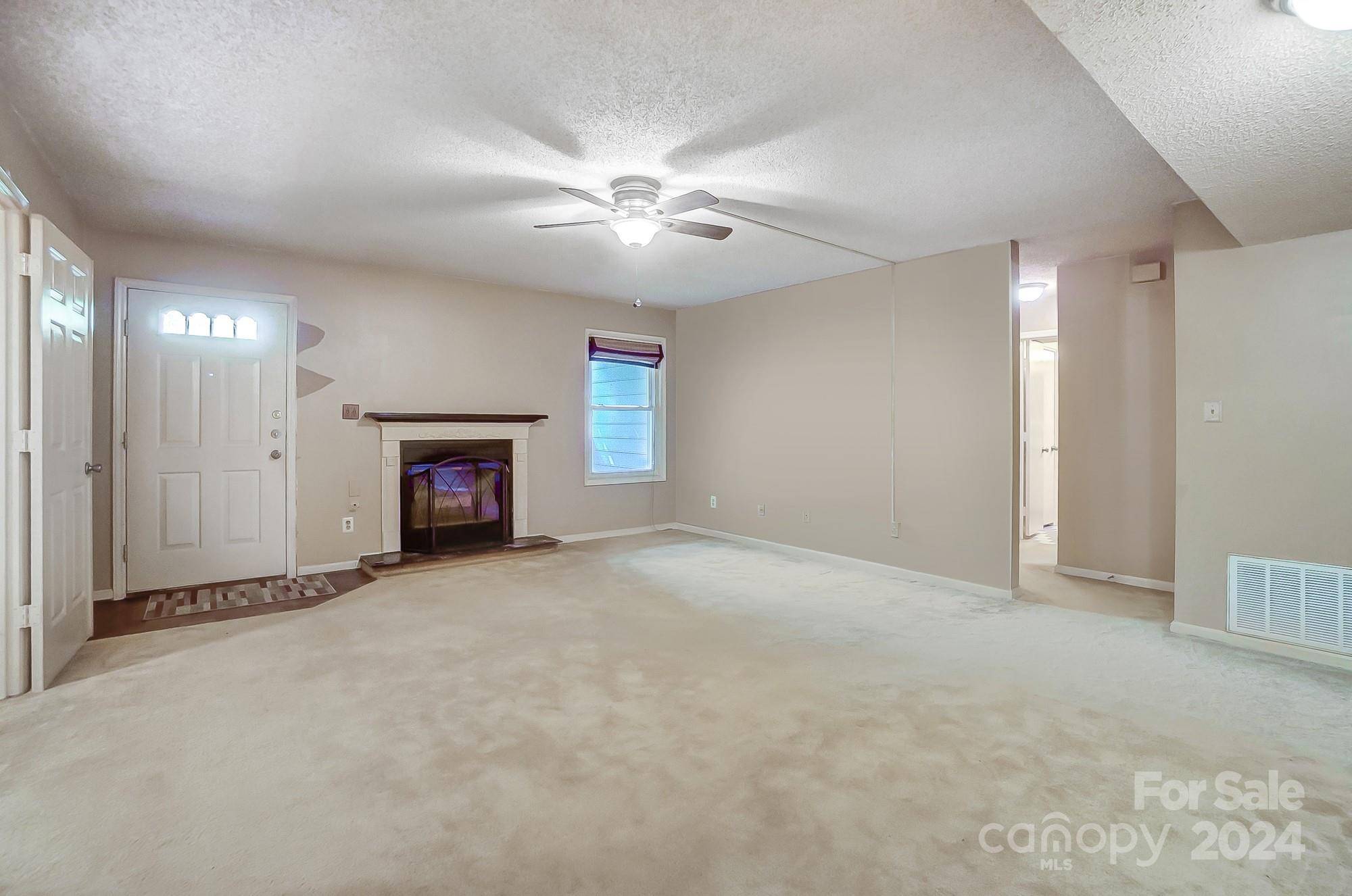 Charlotte, NC 28212,6070 Pinebark CT